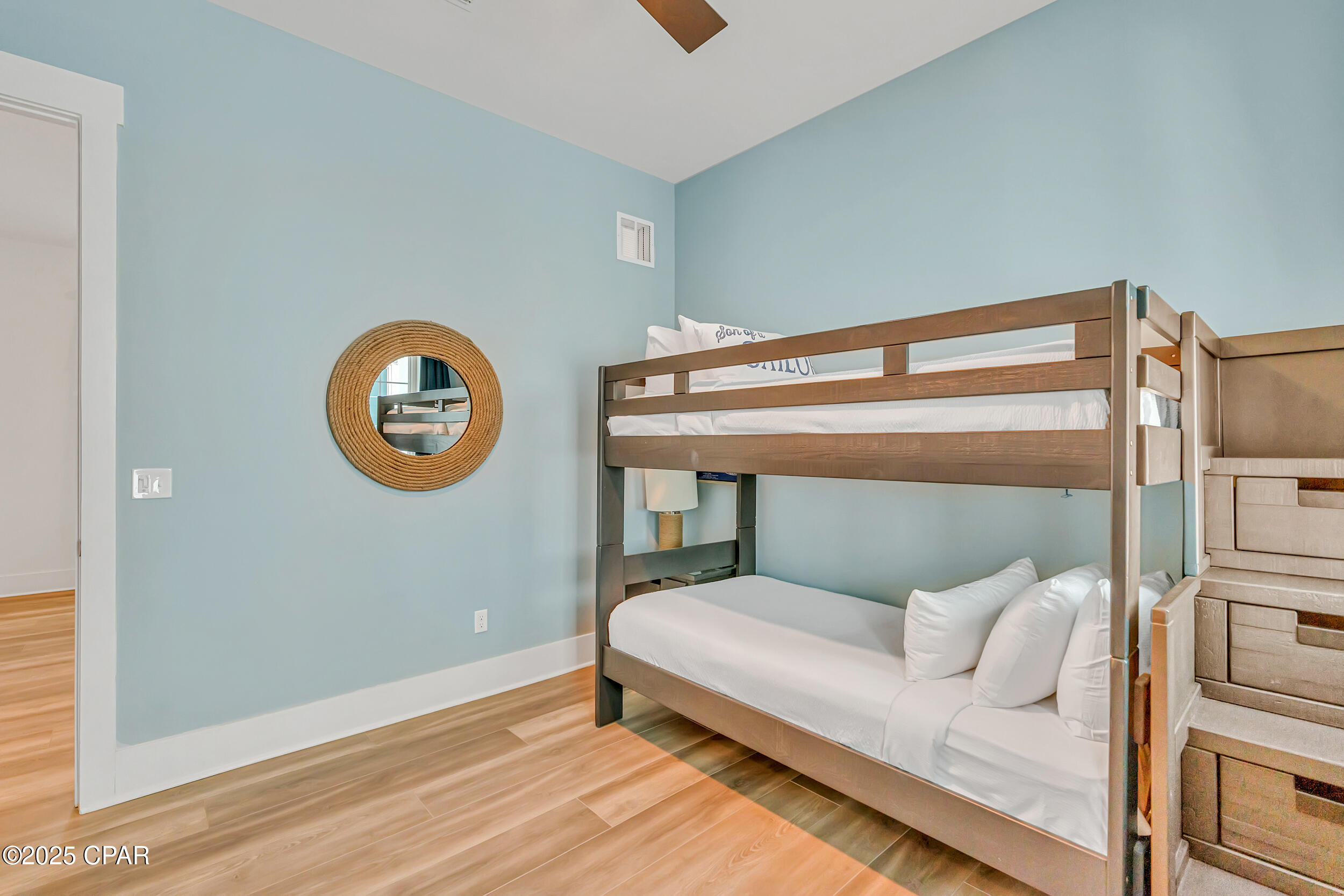 Listing photo id 50 for 13643 Front Beach Road