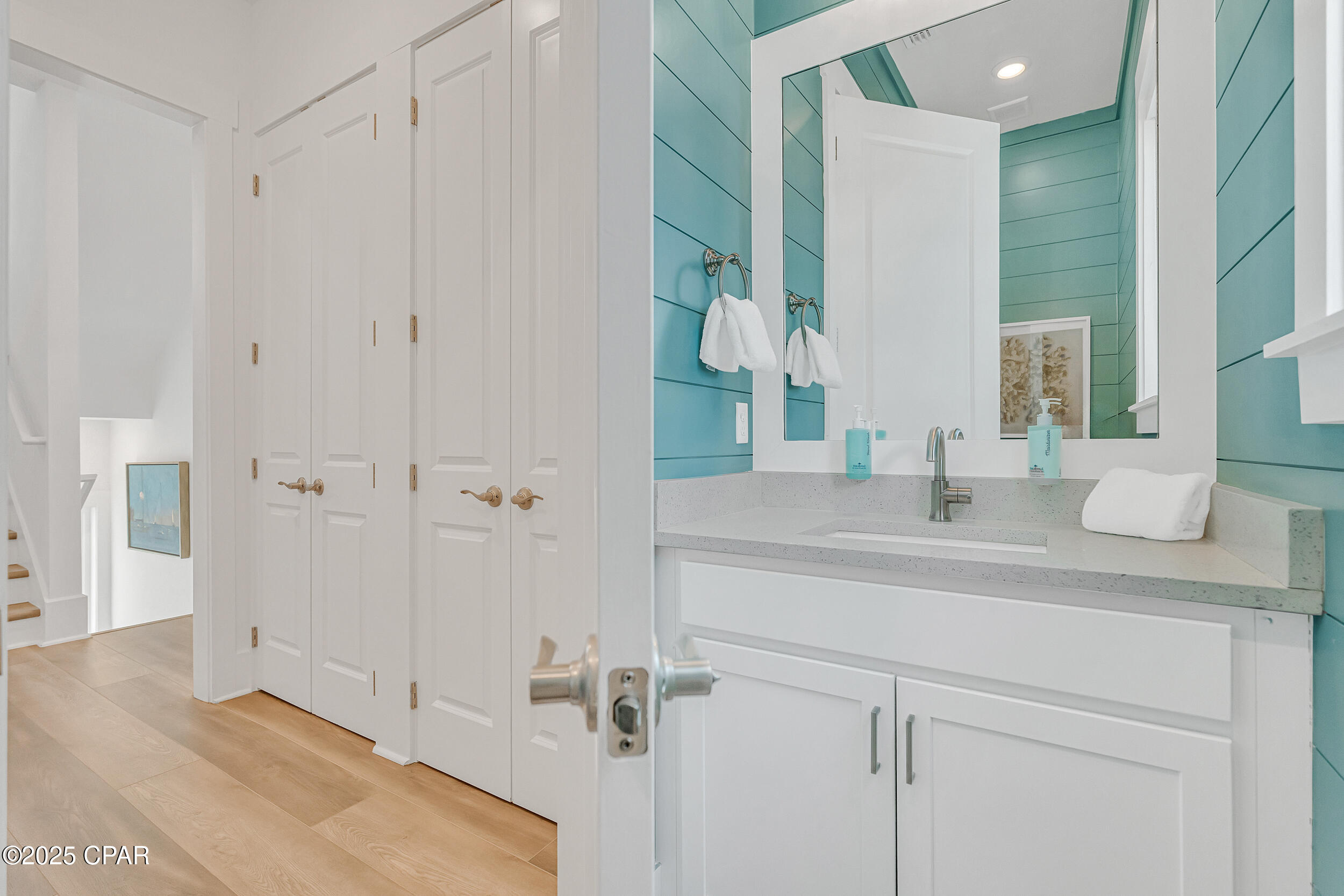 Image 59 For 13643 Front Beach Road