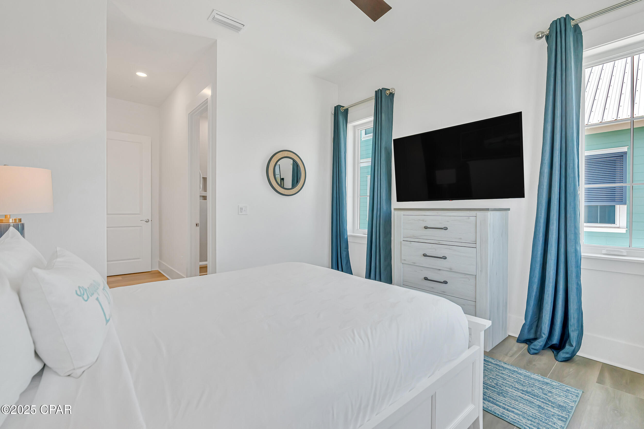 Listing photo id 65 for 13643 Front Beach Road