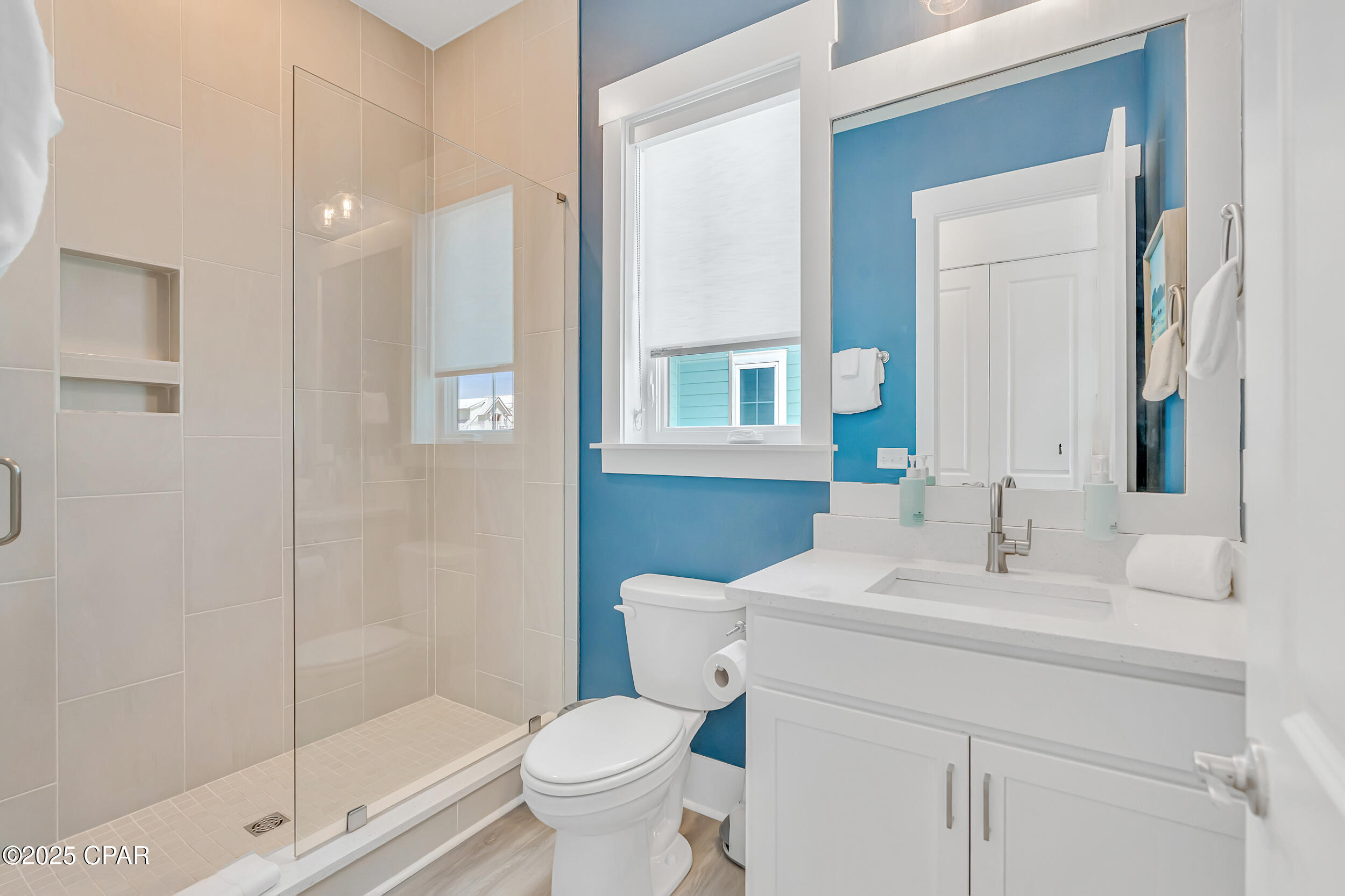 Listing photo id 66 for 13643 Front Beach Road