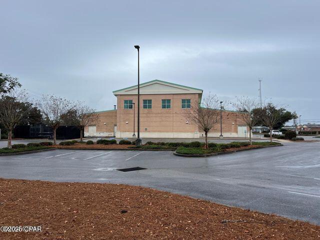 Listing photo id 2 for 533 11th Street Street