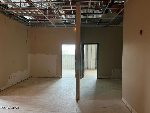 Listing photo id 5 for 533 11th Street Street