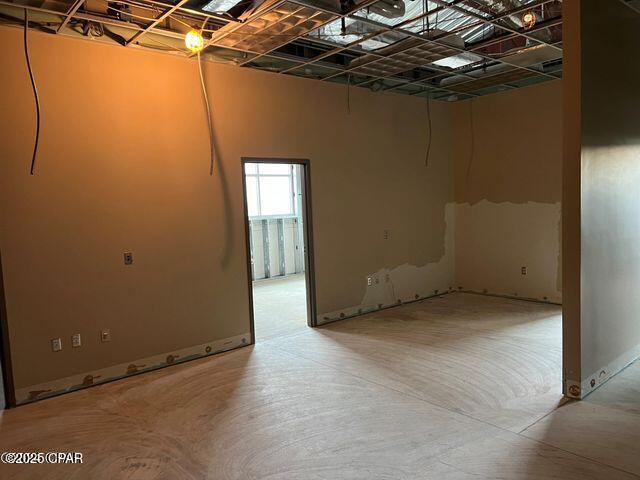 Listing photo id 6 for 533 11th Street Street