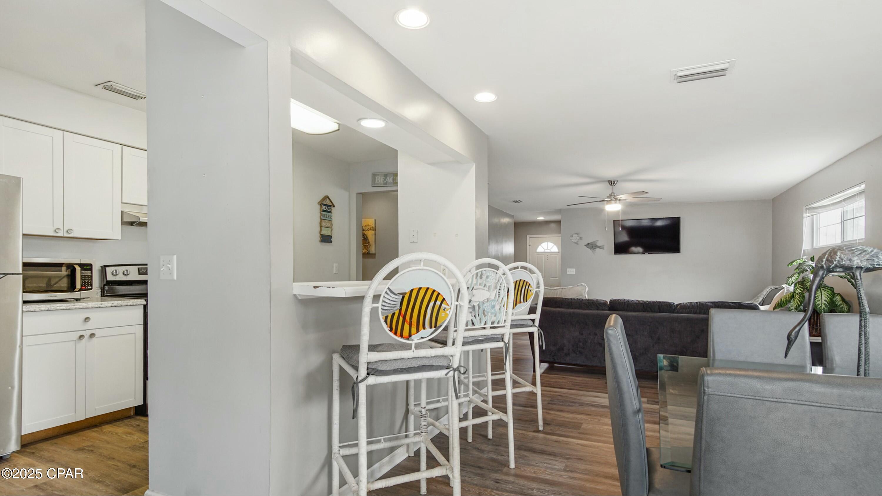 Image 10 For 21506 Dolphin Avenue