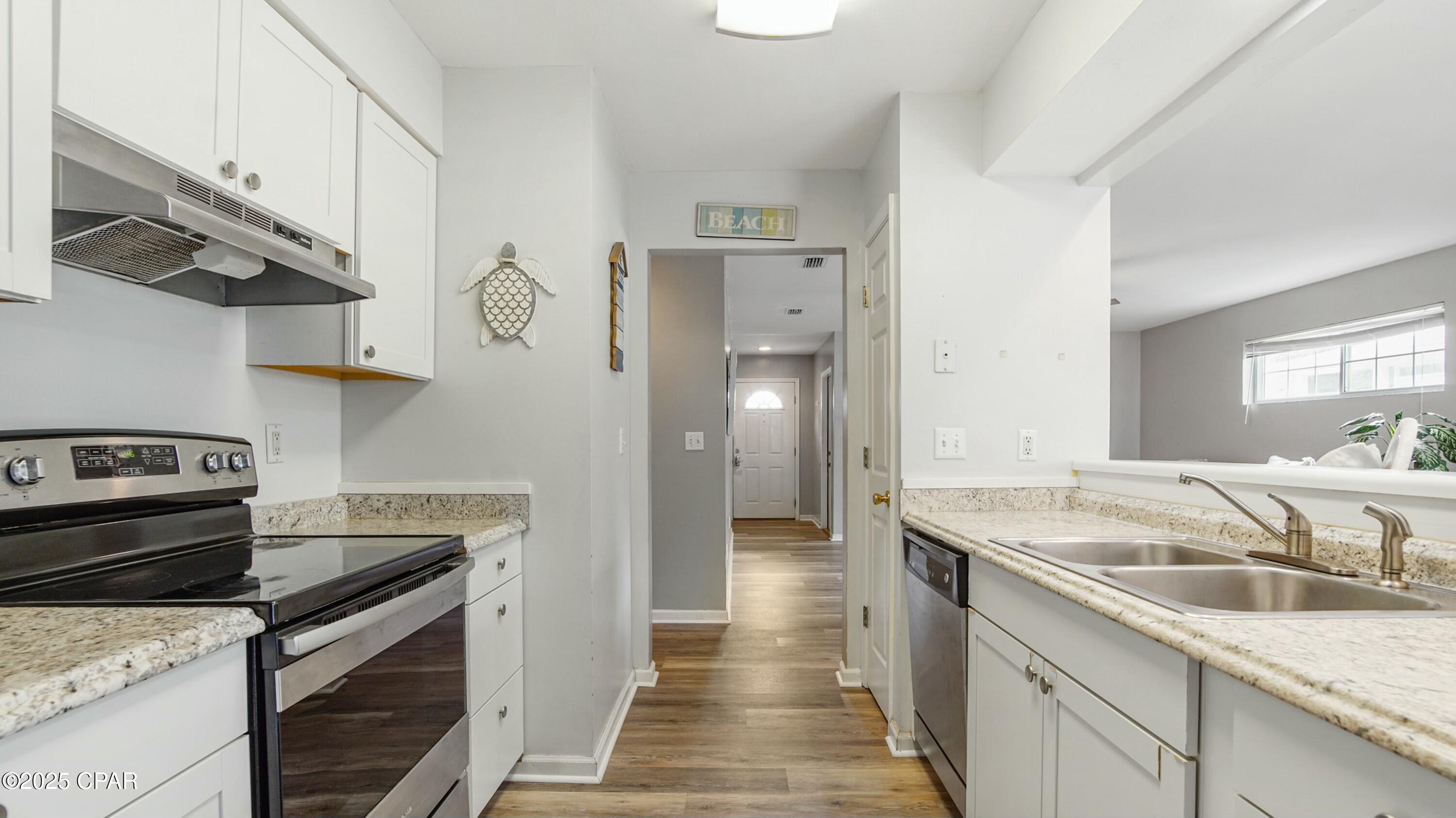 Image 11 For 21506 Dolphin Avenue