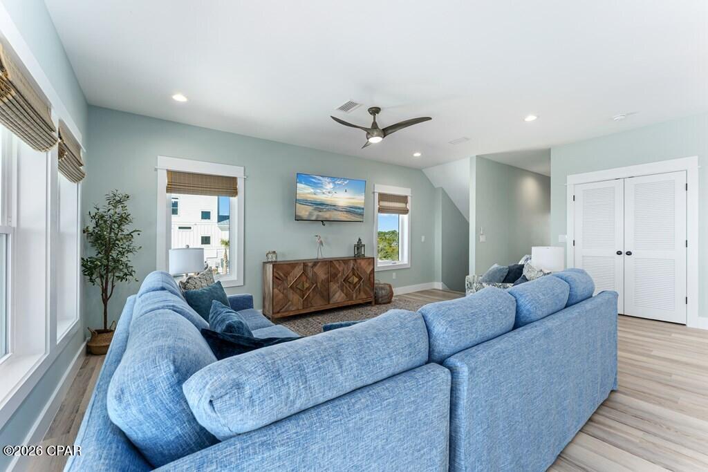 Image 47 For 150 Planters Way