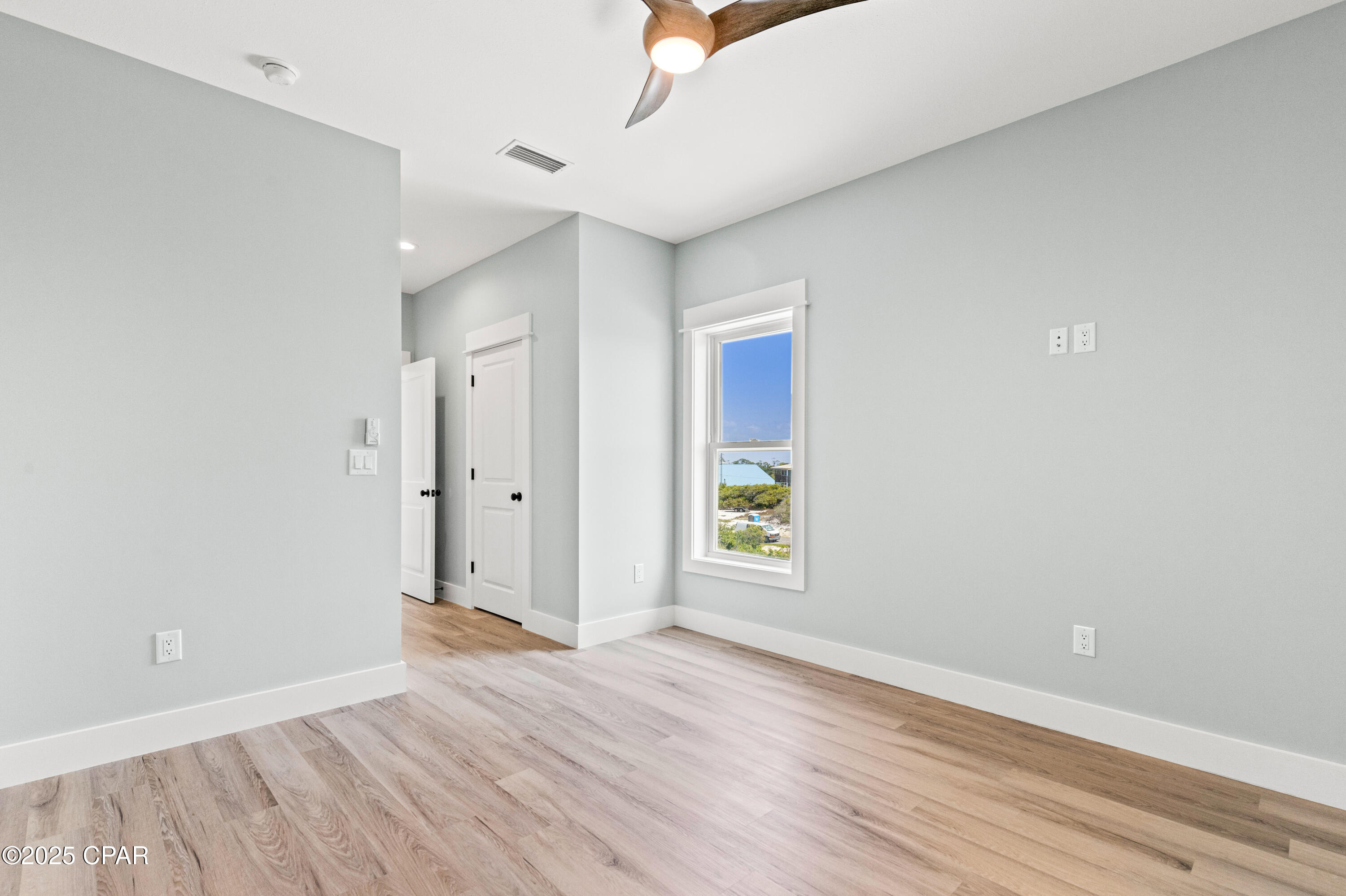 Image 51 For 150 Planters Way