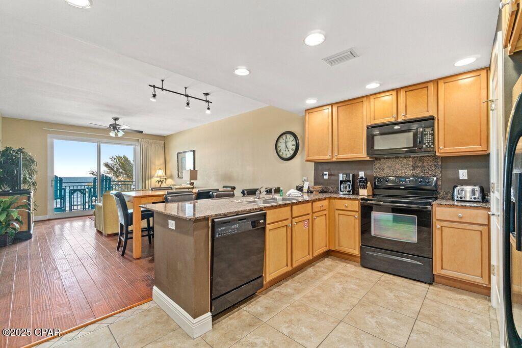 Image 10 For 16701 Front Beach Road 306