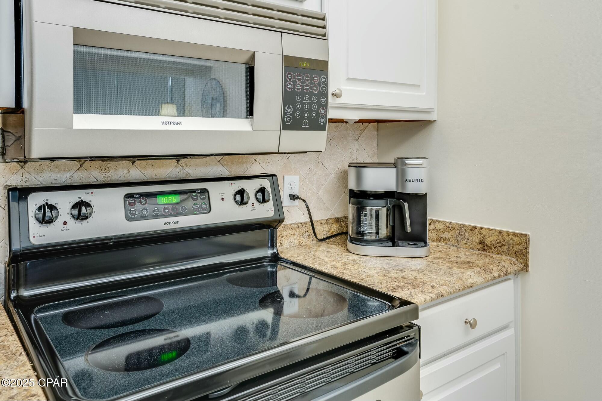 Image 22 For 8815 Thomas  305