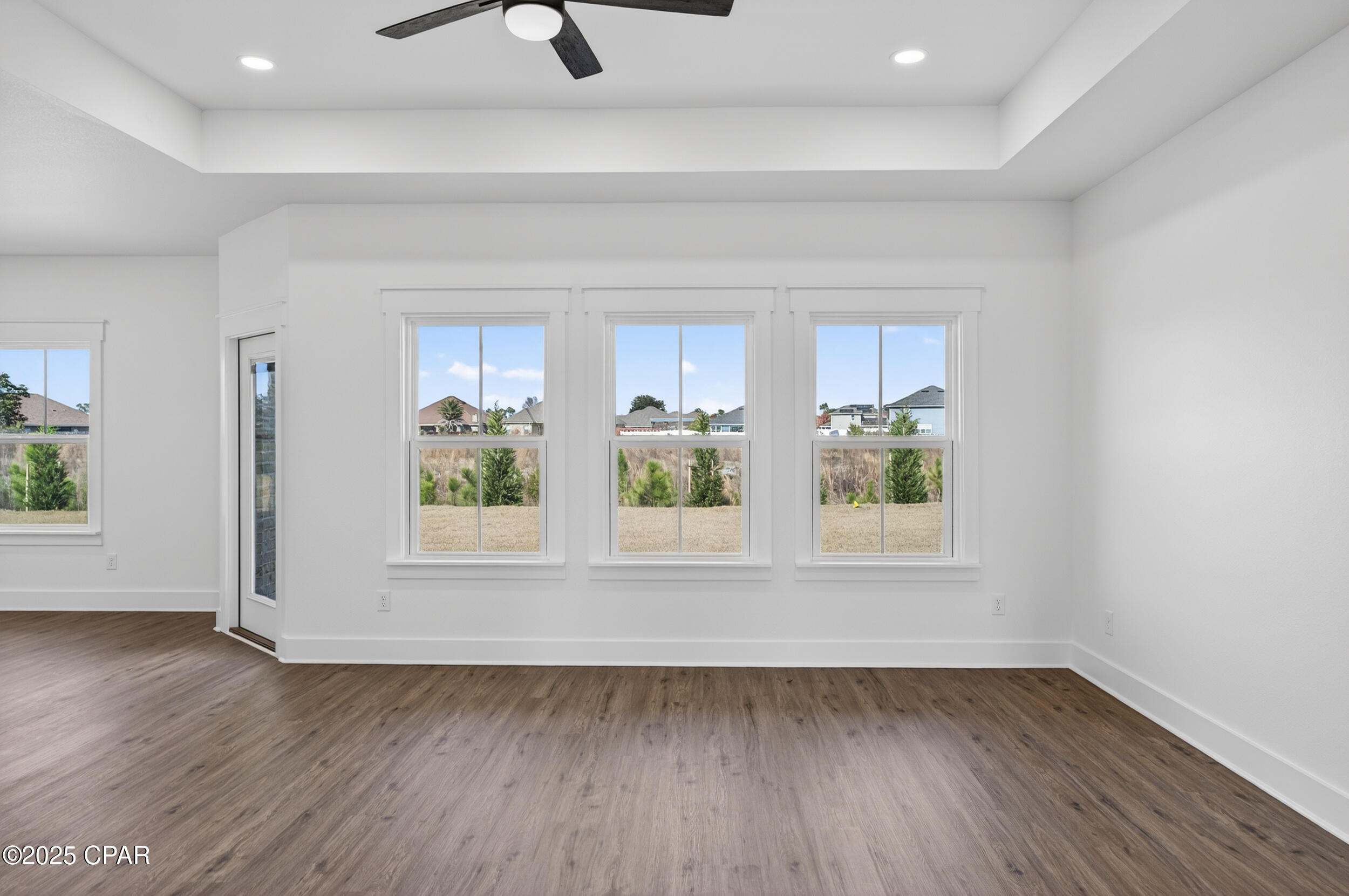 Image 4 For 3078 Lucky Farm Lane