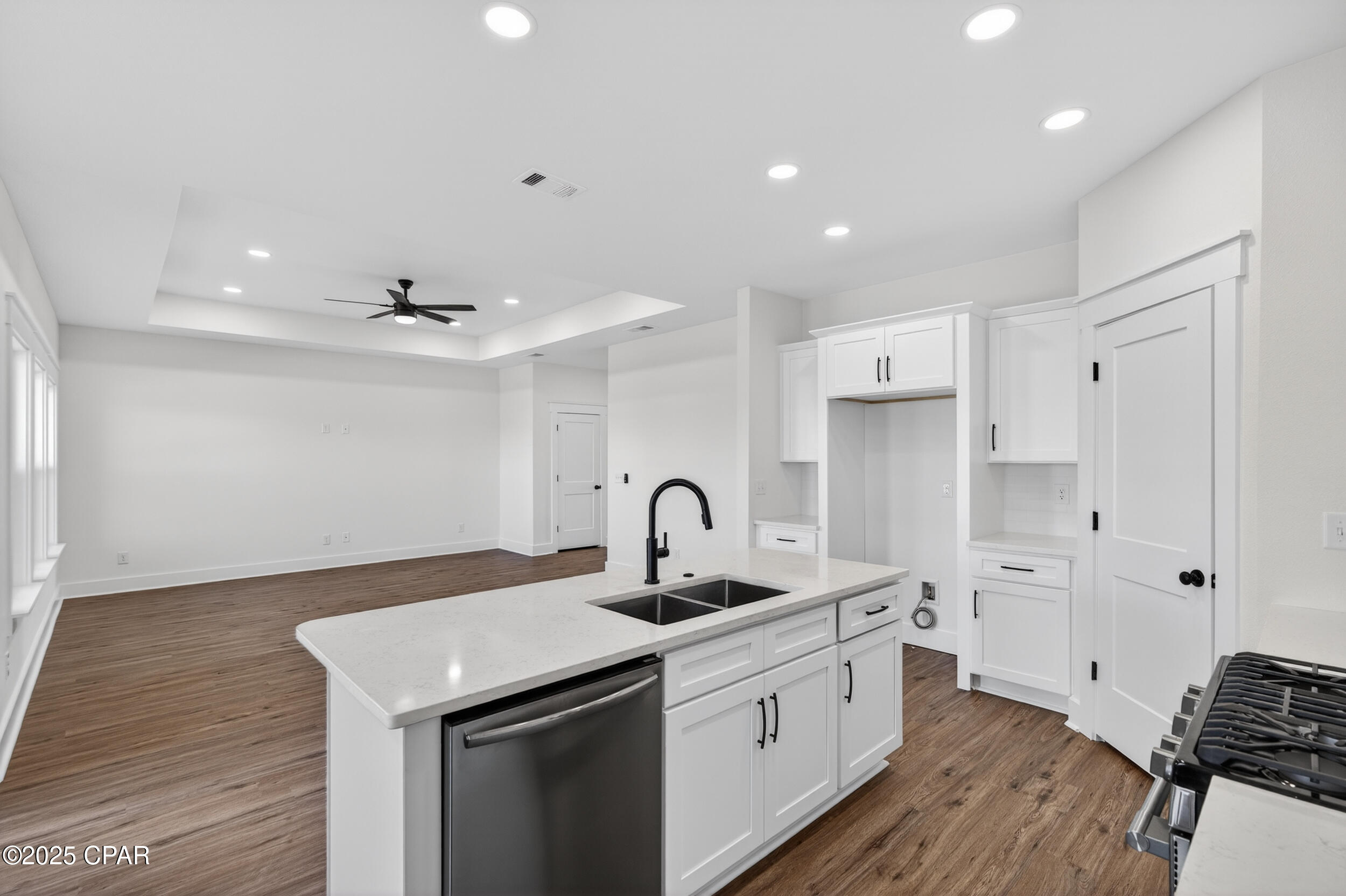 Image 8 For 3078 Lucky Farm Lane