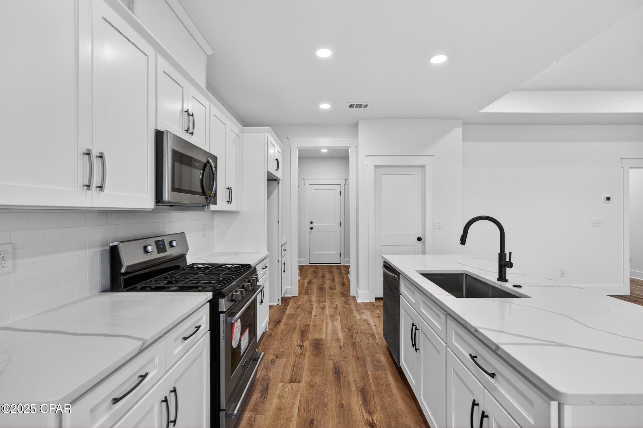 Image 6 For 3082 Lucky Farm Lane