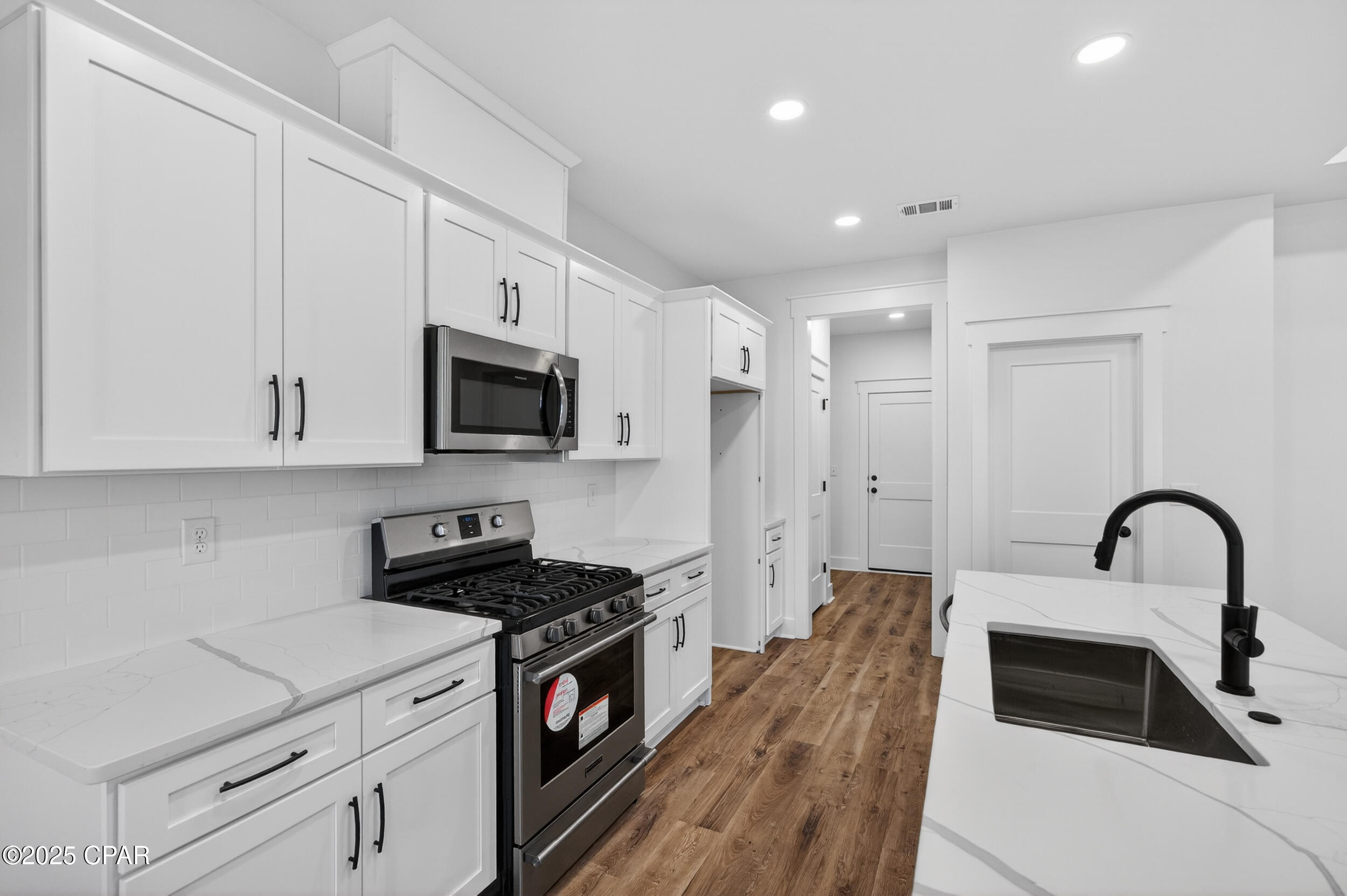 Image 7 For 3082 Lucky Farm Lane