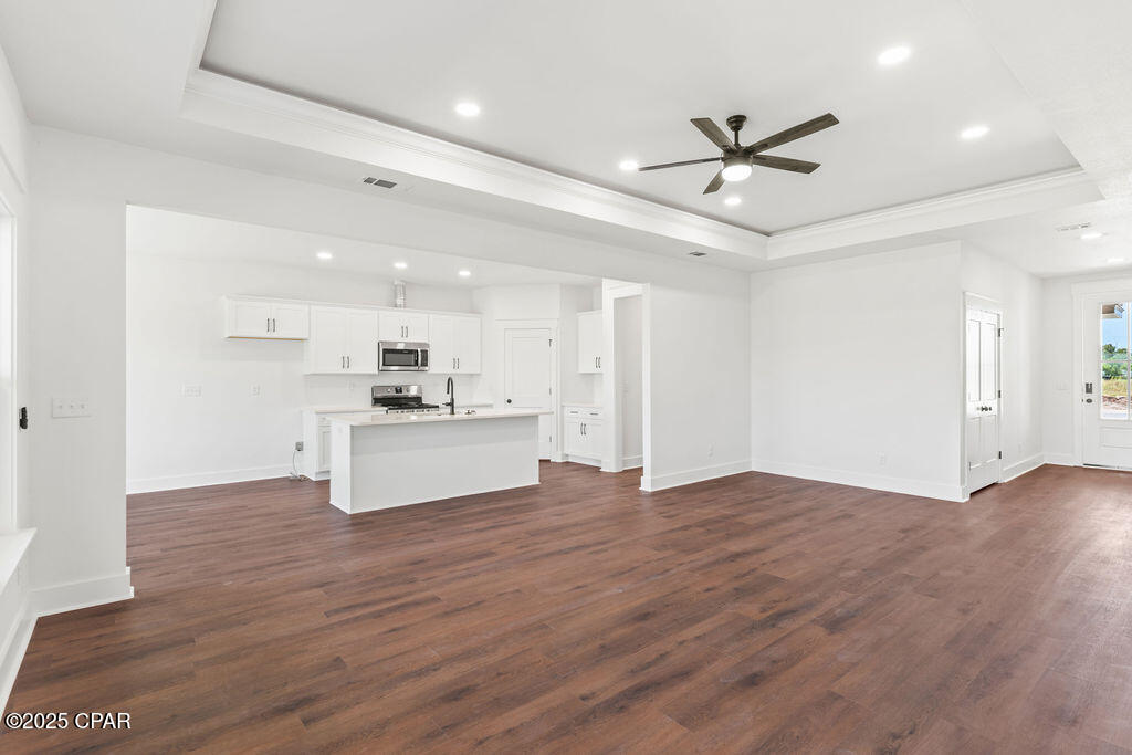 Image 7 For 3074 Lucky Farm Lane