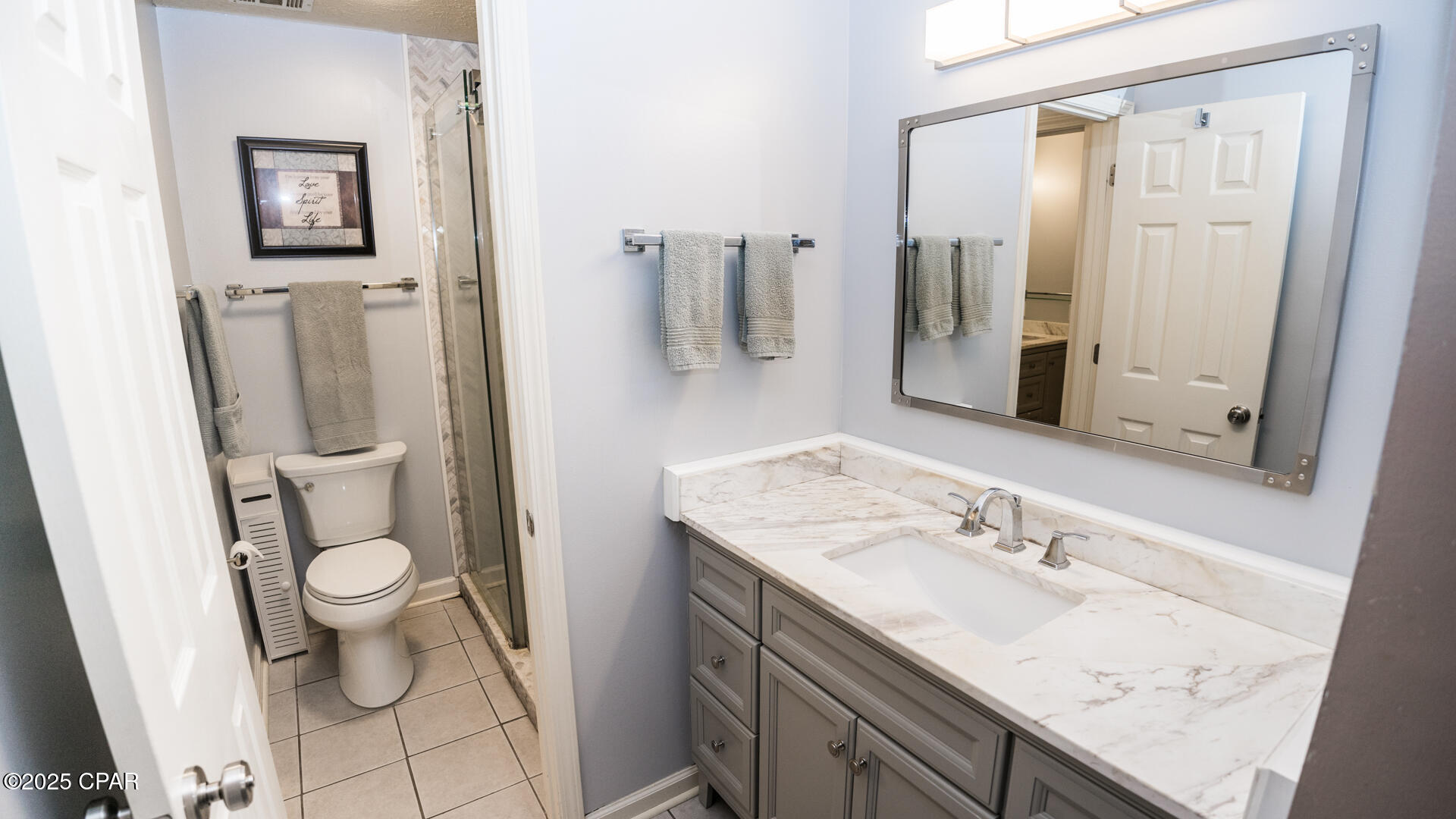 Image 19 For 17462 Front Beach  60202