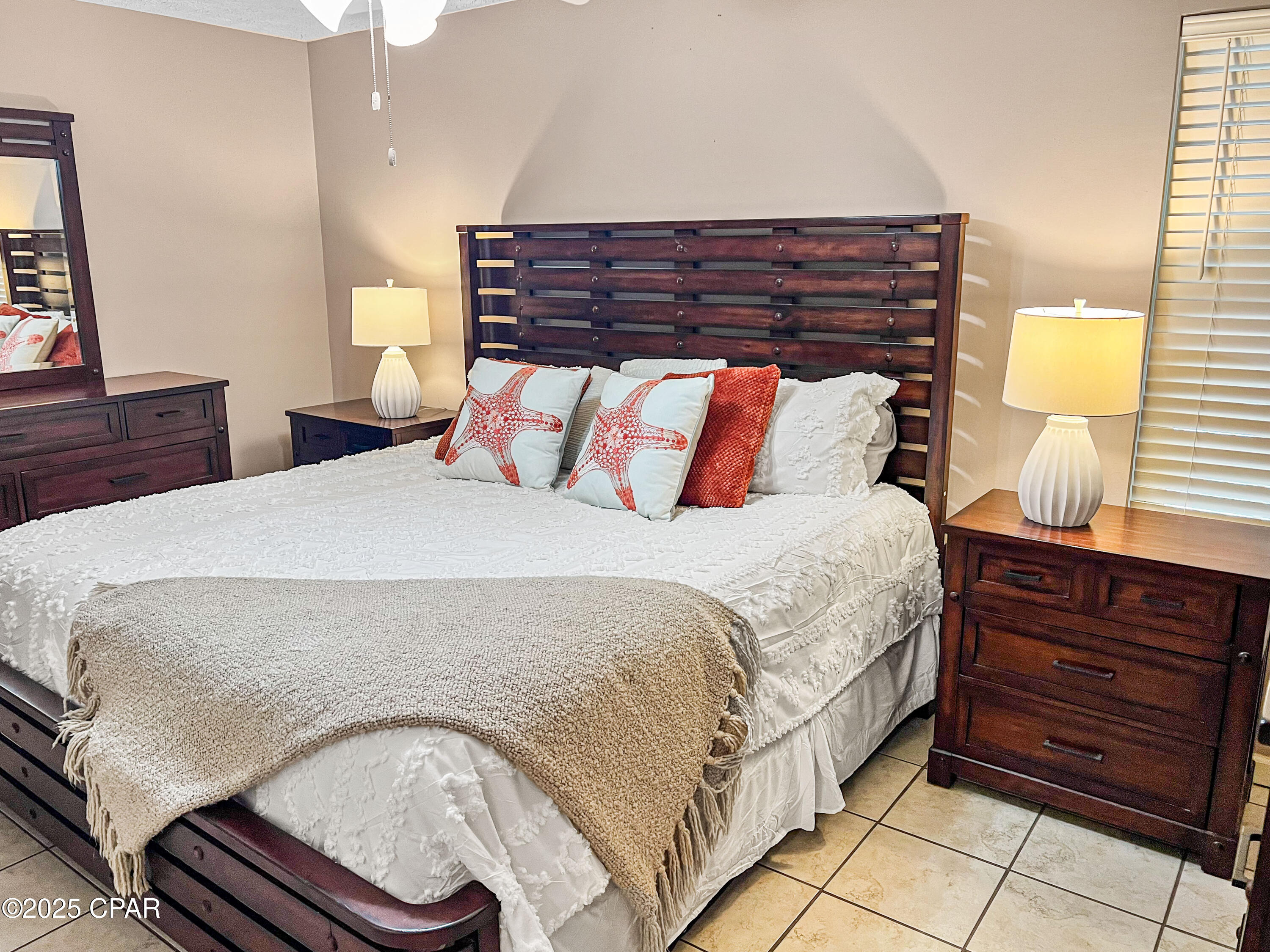 Image 20 For 17462 Front Beach  60202