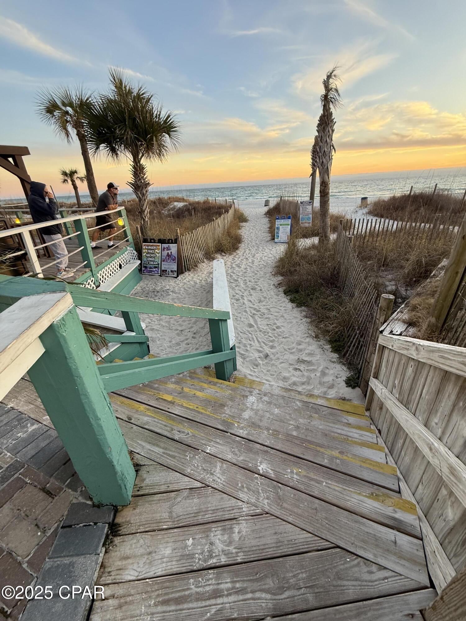 Image 44 For 17462 Front Beach  60202