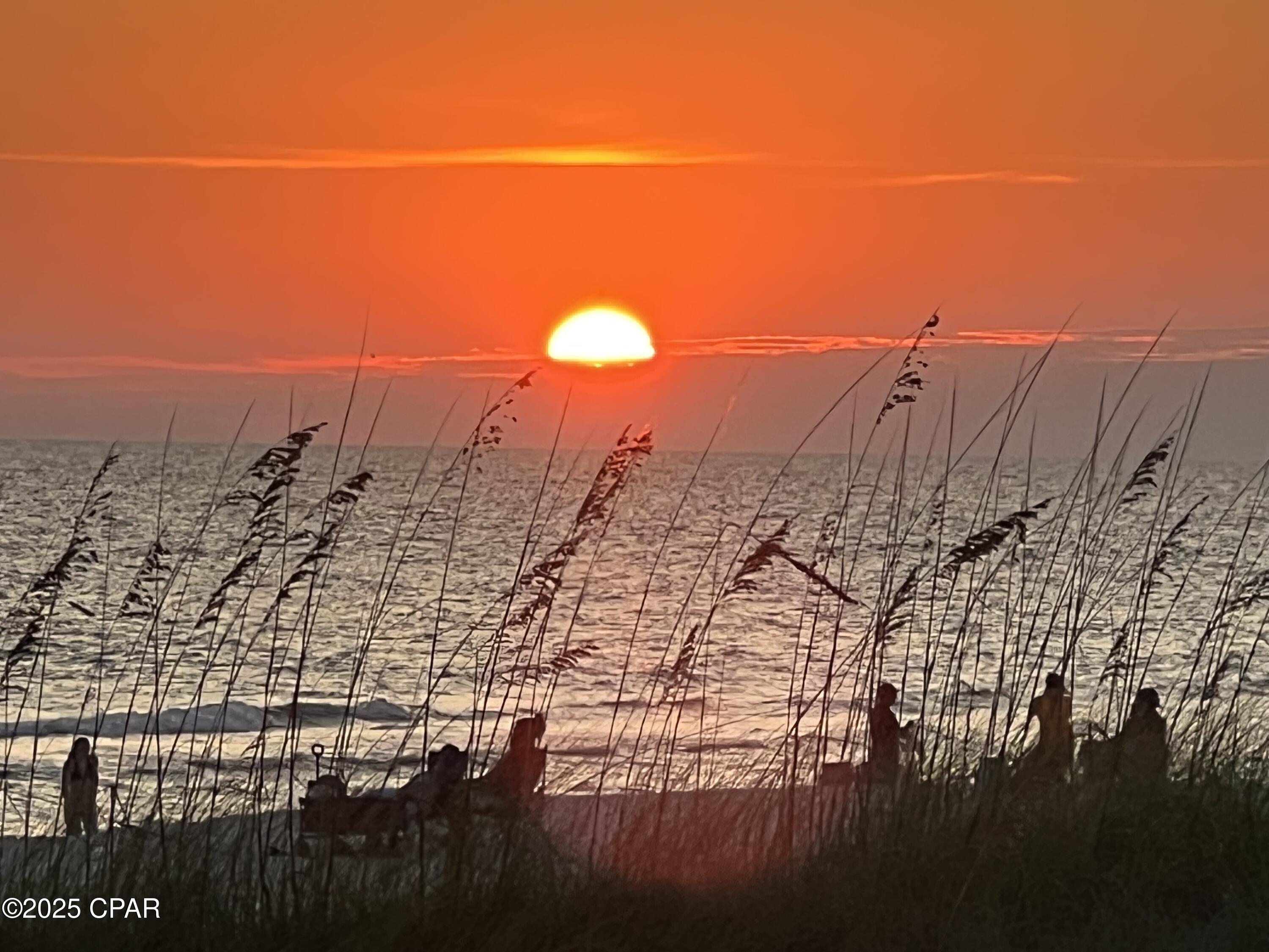 Image 47 For 17462 Front Beach  60202