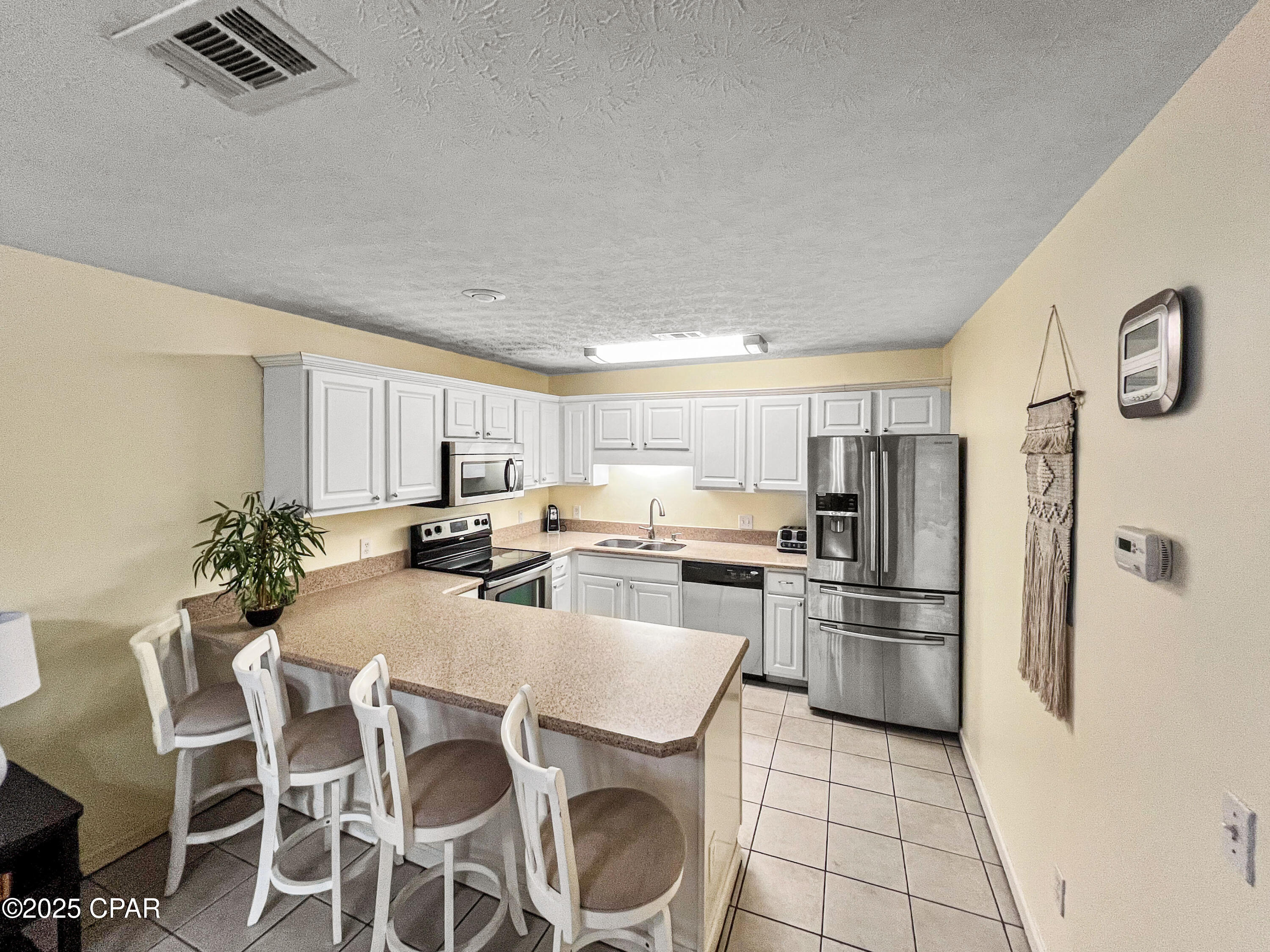 Image 7 For 17462 Front Beach  60202