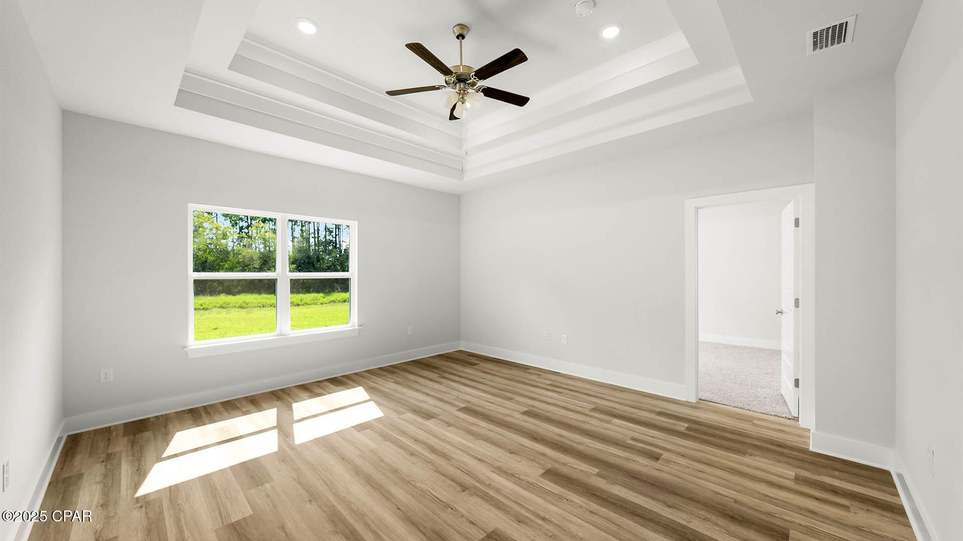 Image 14 For 698 Norris Drive