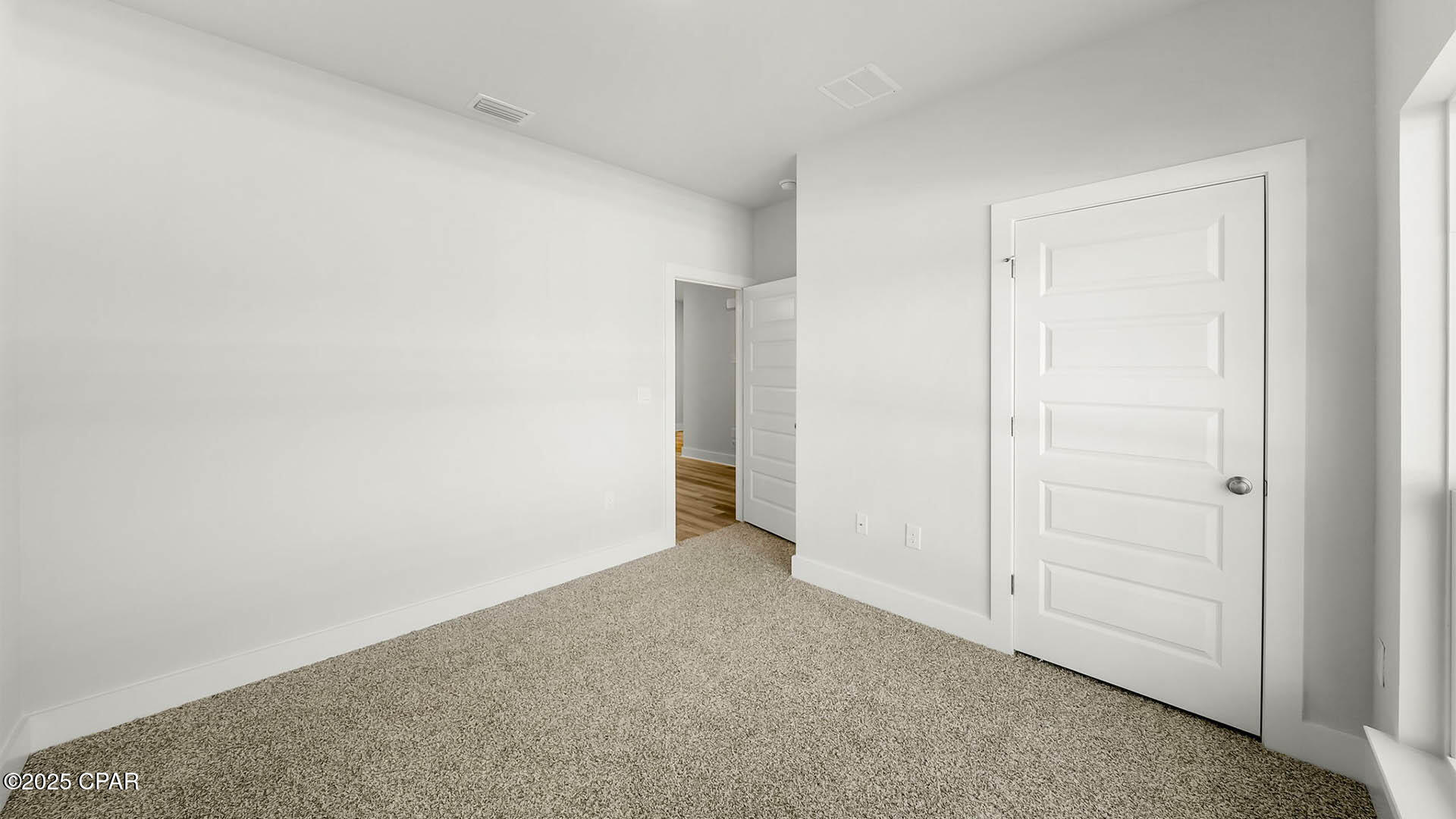 Image 18 For 698 Norris Drive