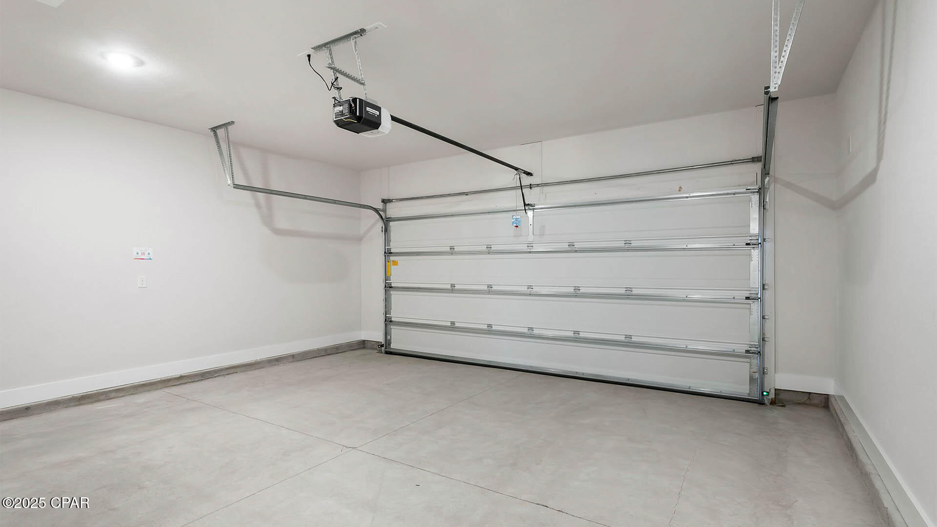 Image 31 For 698 Norris Drive