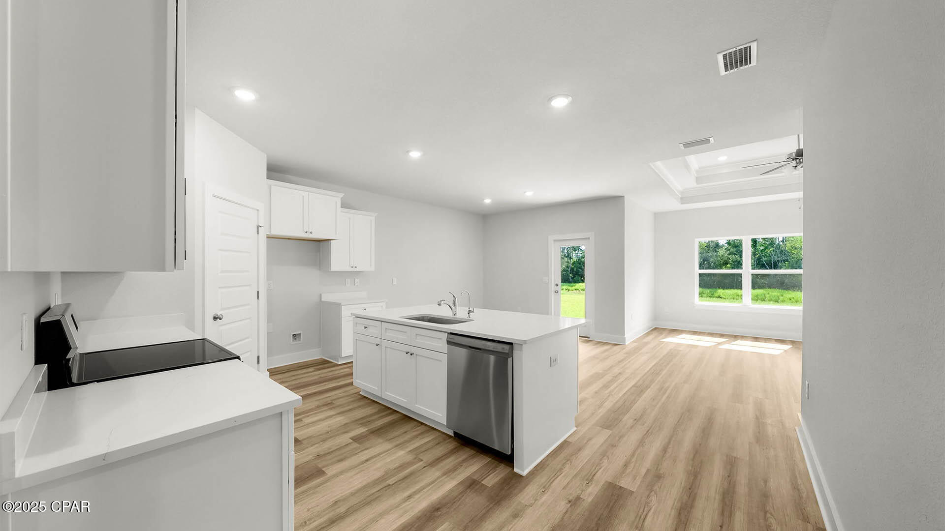 Image 8 For 698 Norris Drive