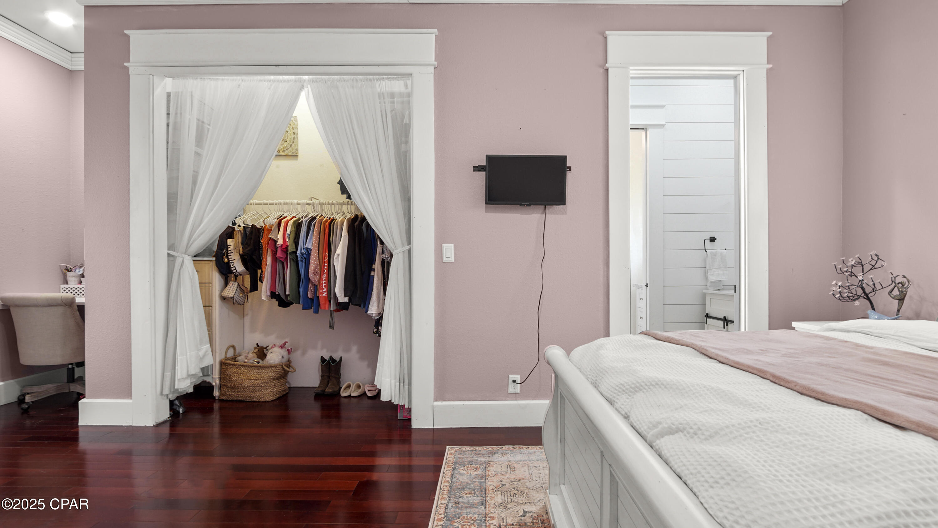 Image 28 For 24197 Pine Tree Trail