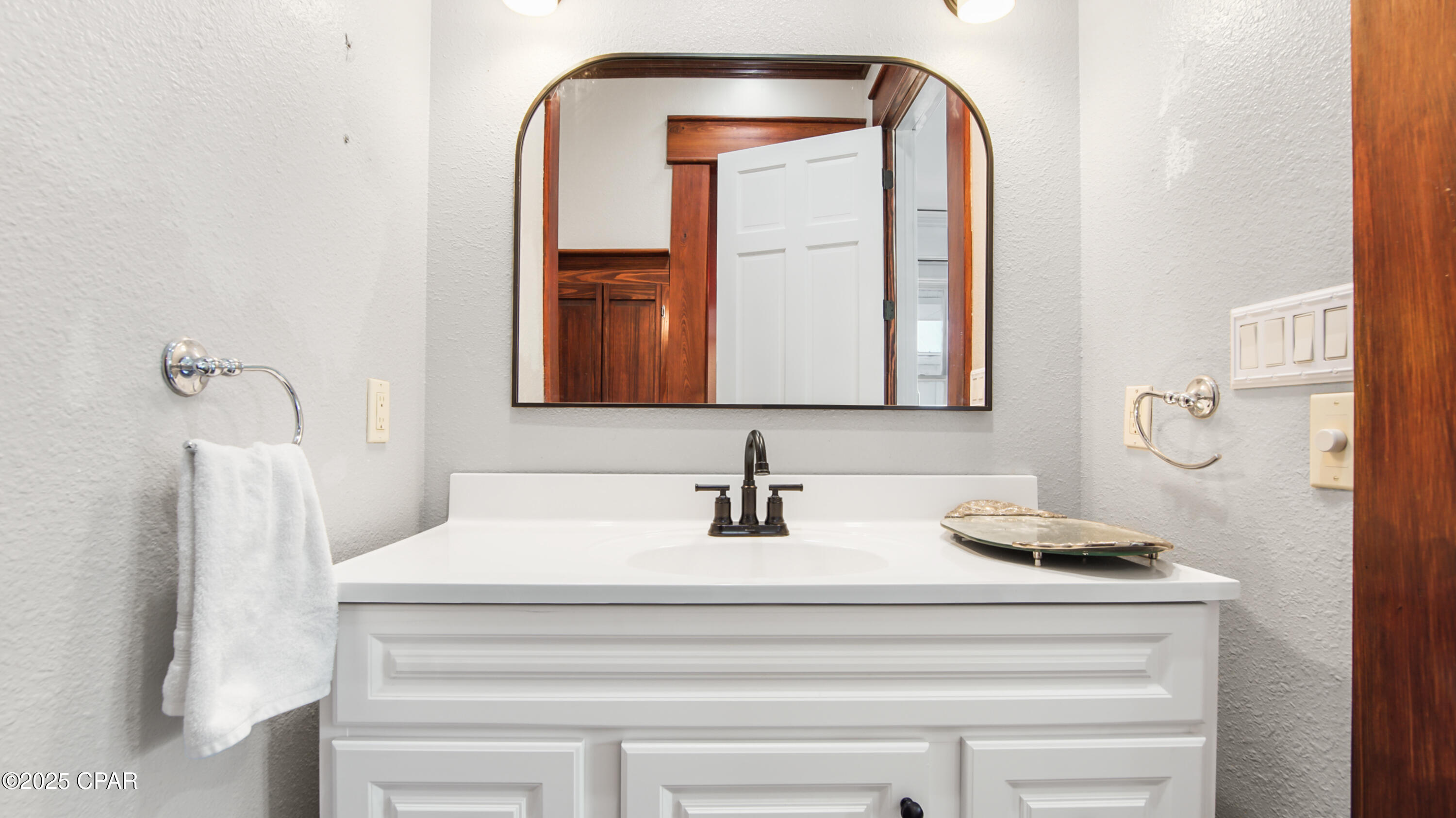 Image 53 For 24197 Pine Tree Trail