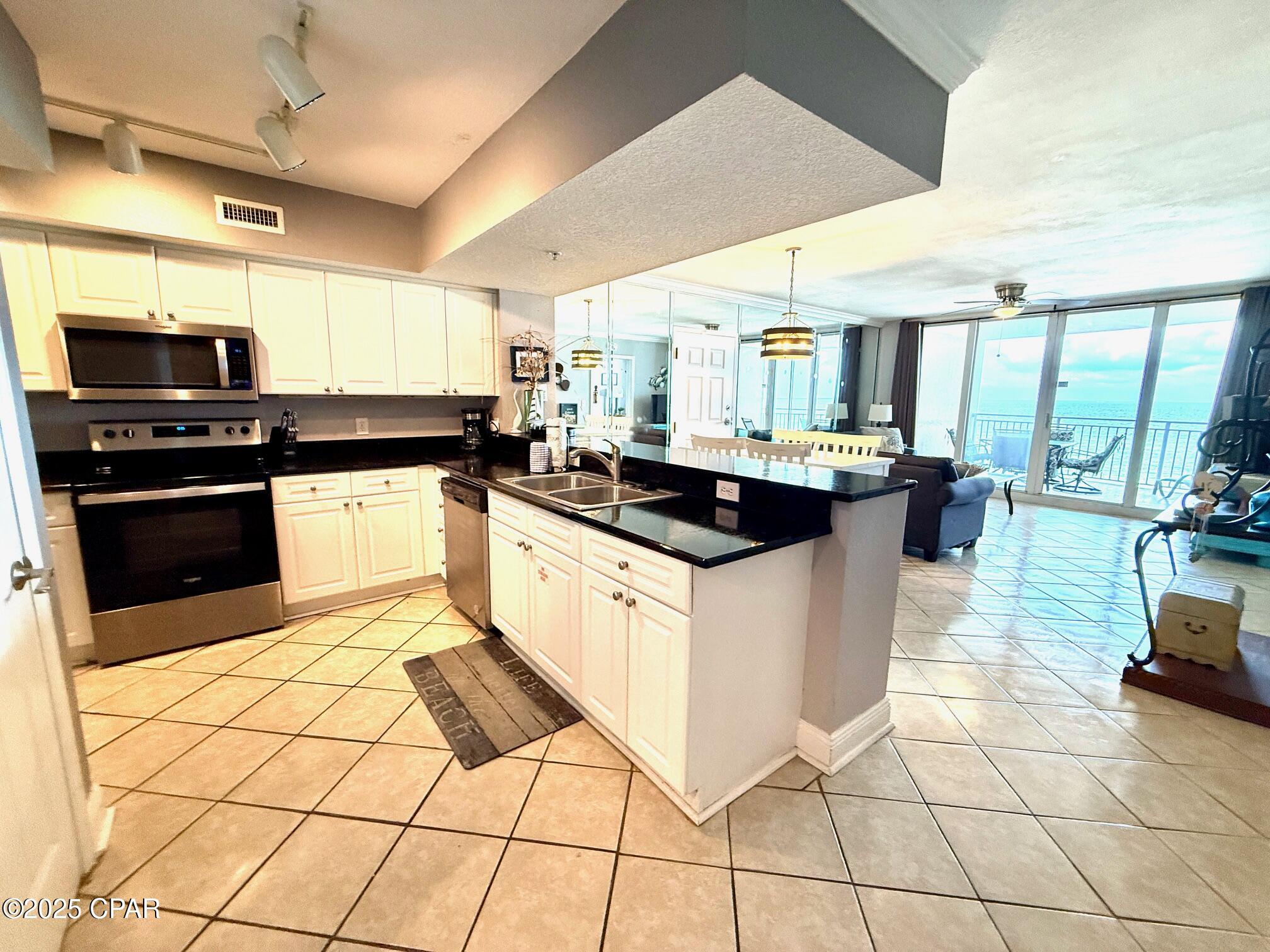 Image 10 For 14701 Front Beach Road 536