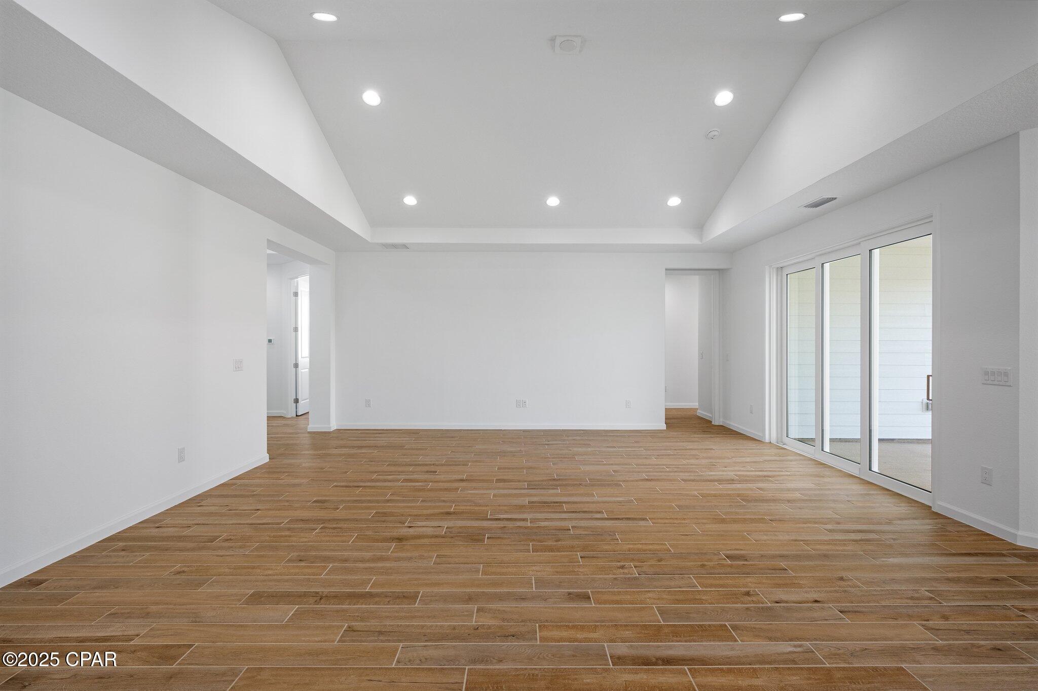 Image 21 For 8490 Landshark Boulevard