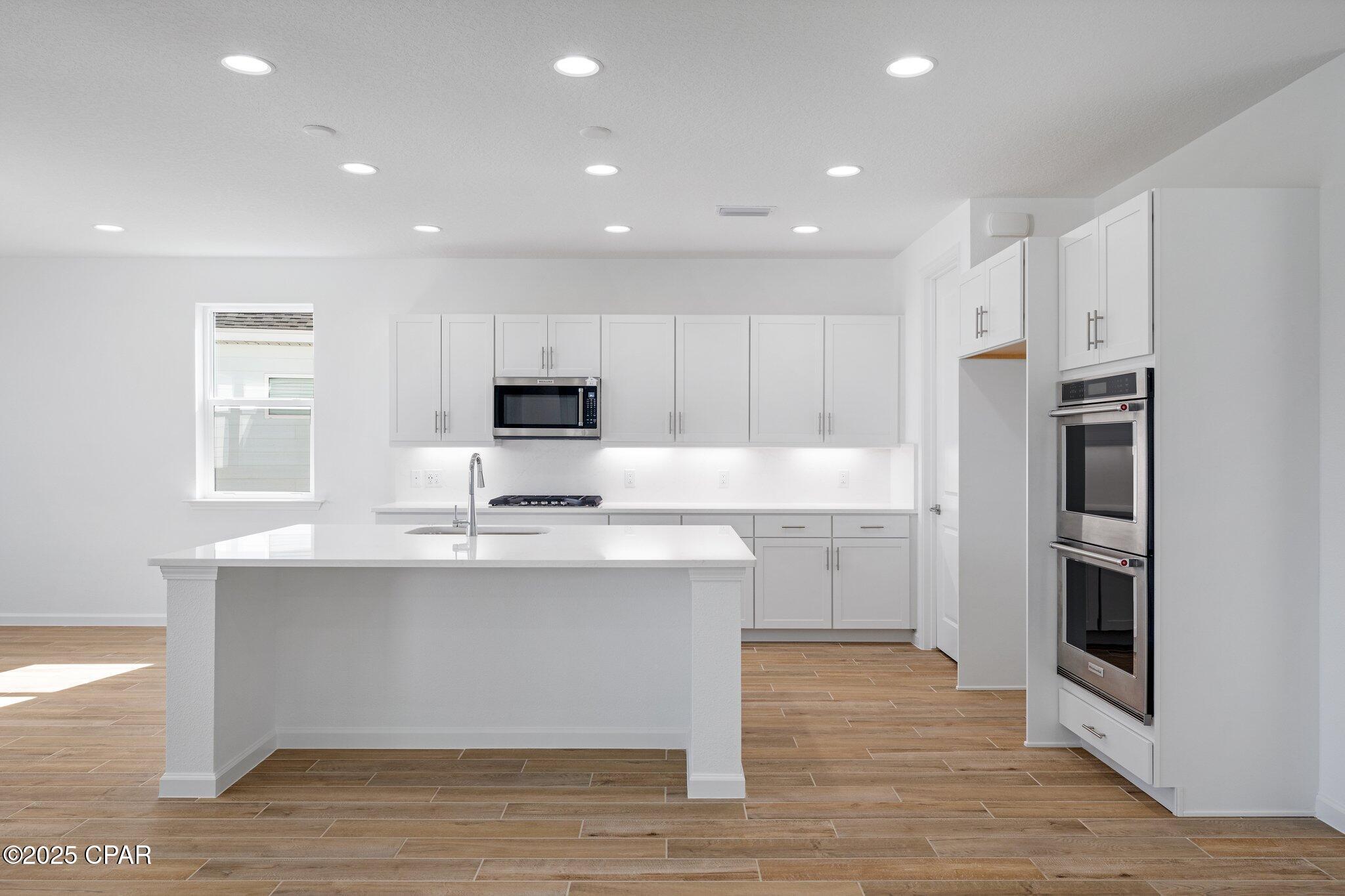 Image 24 For 8490 Landshark Boulevard