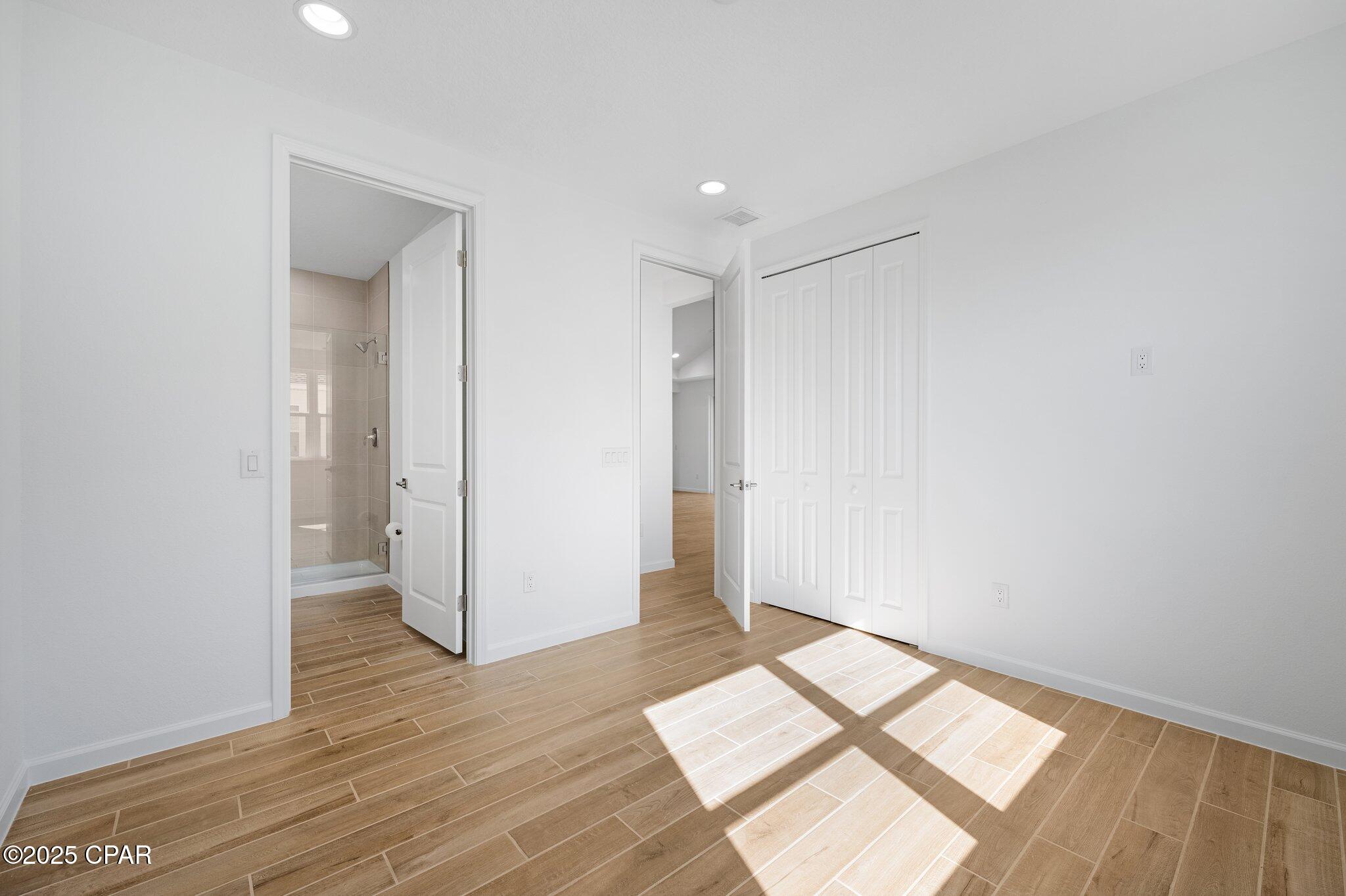 Image 34 For 8490 Landshark Boulevard