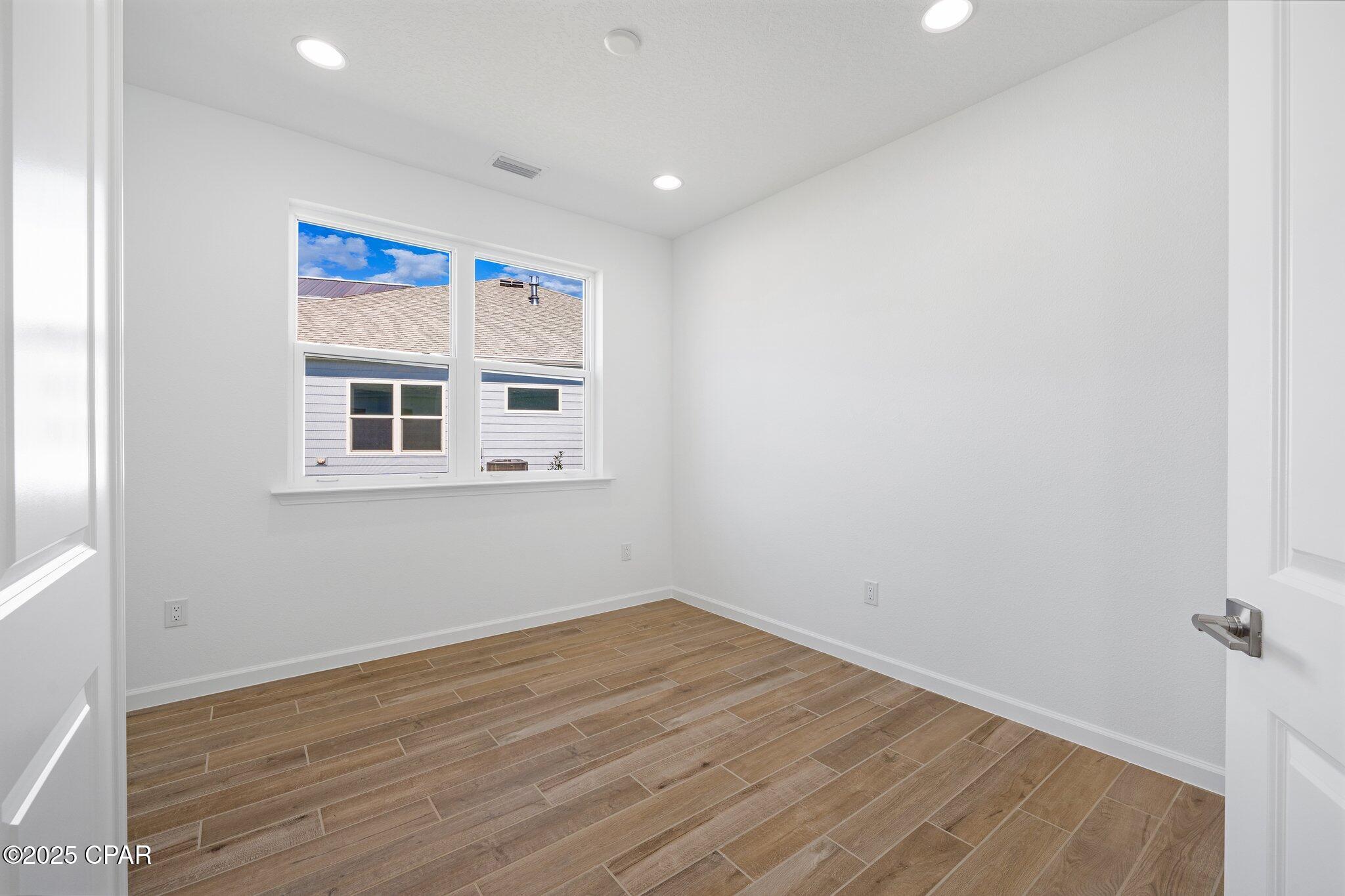 Image 38 For 8490 Landshark Boulevard