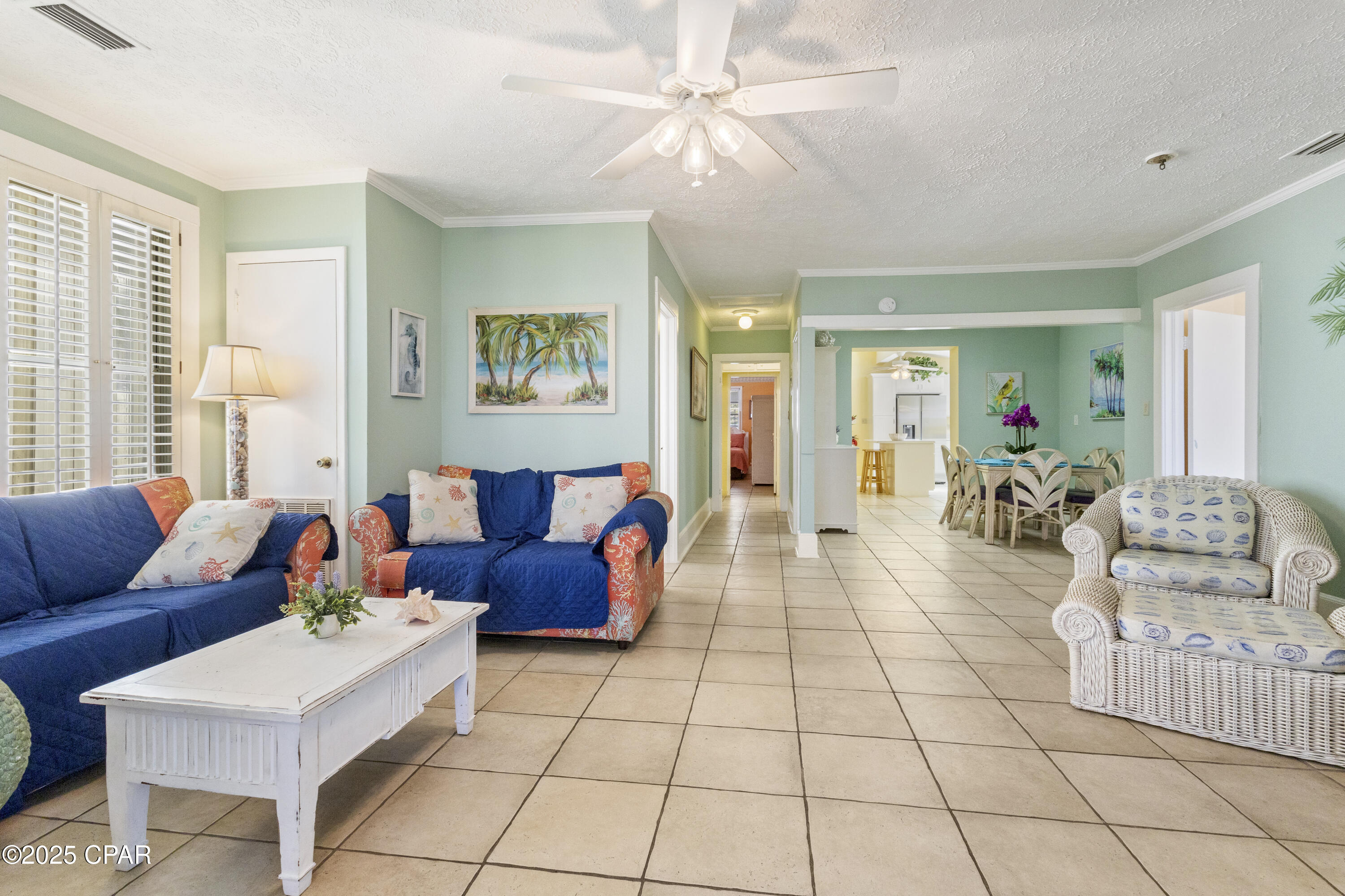 Listing photo id 12 for 13315 Oleander Drive