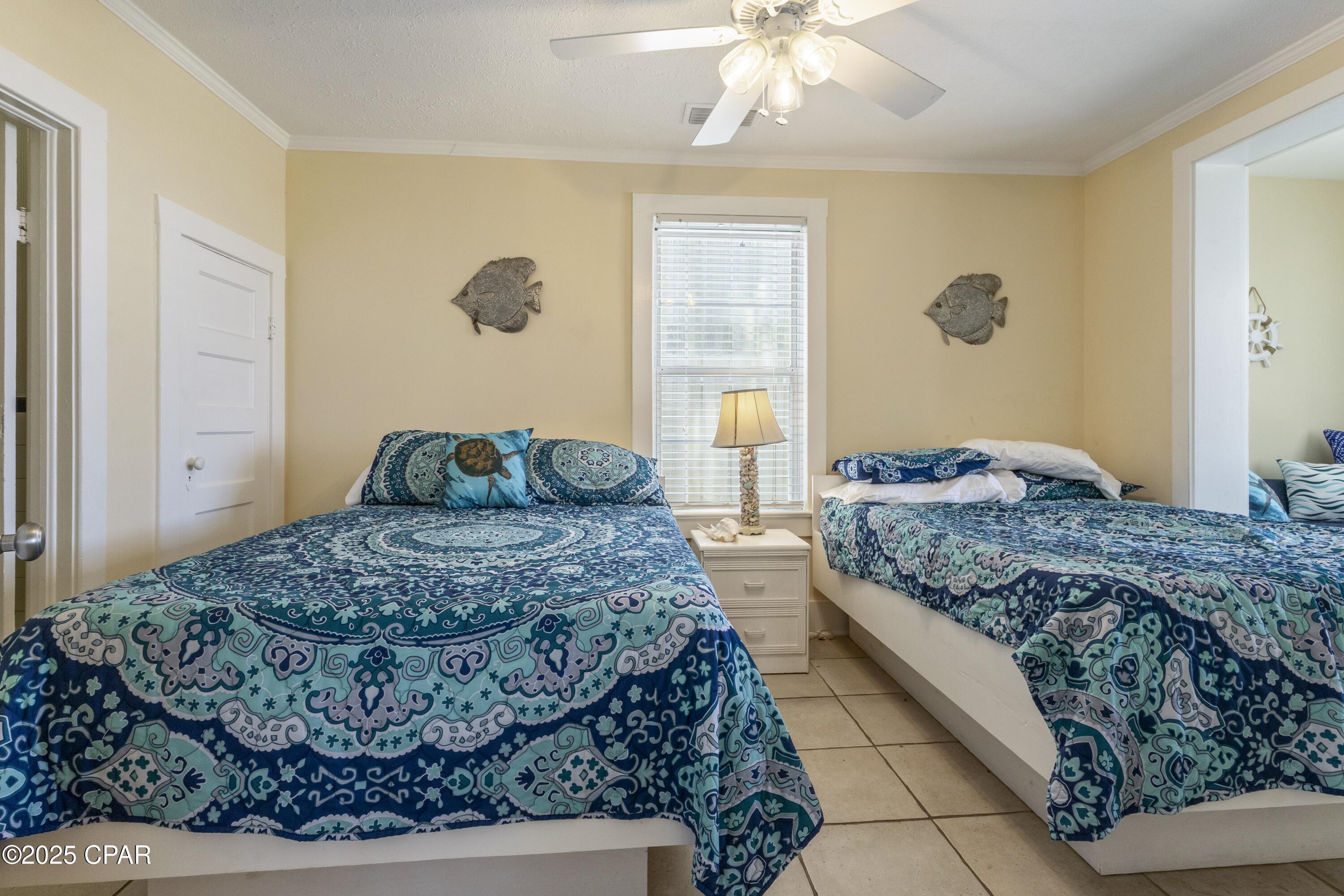 Listing photo id 16 for 13315 Oleander Drive