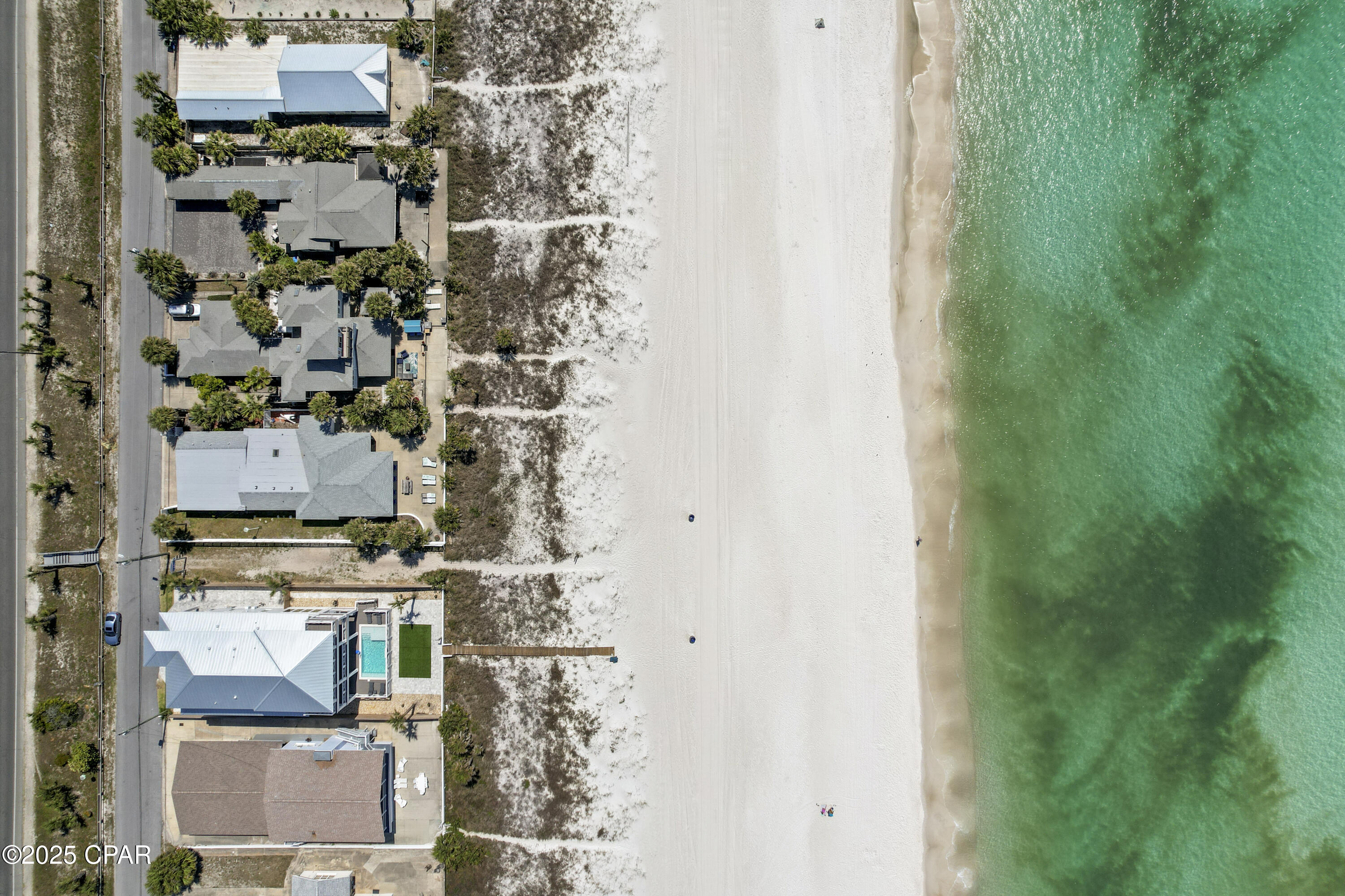 Listing photo id 4 for 13315 Oleander Drive