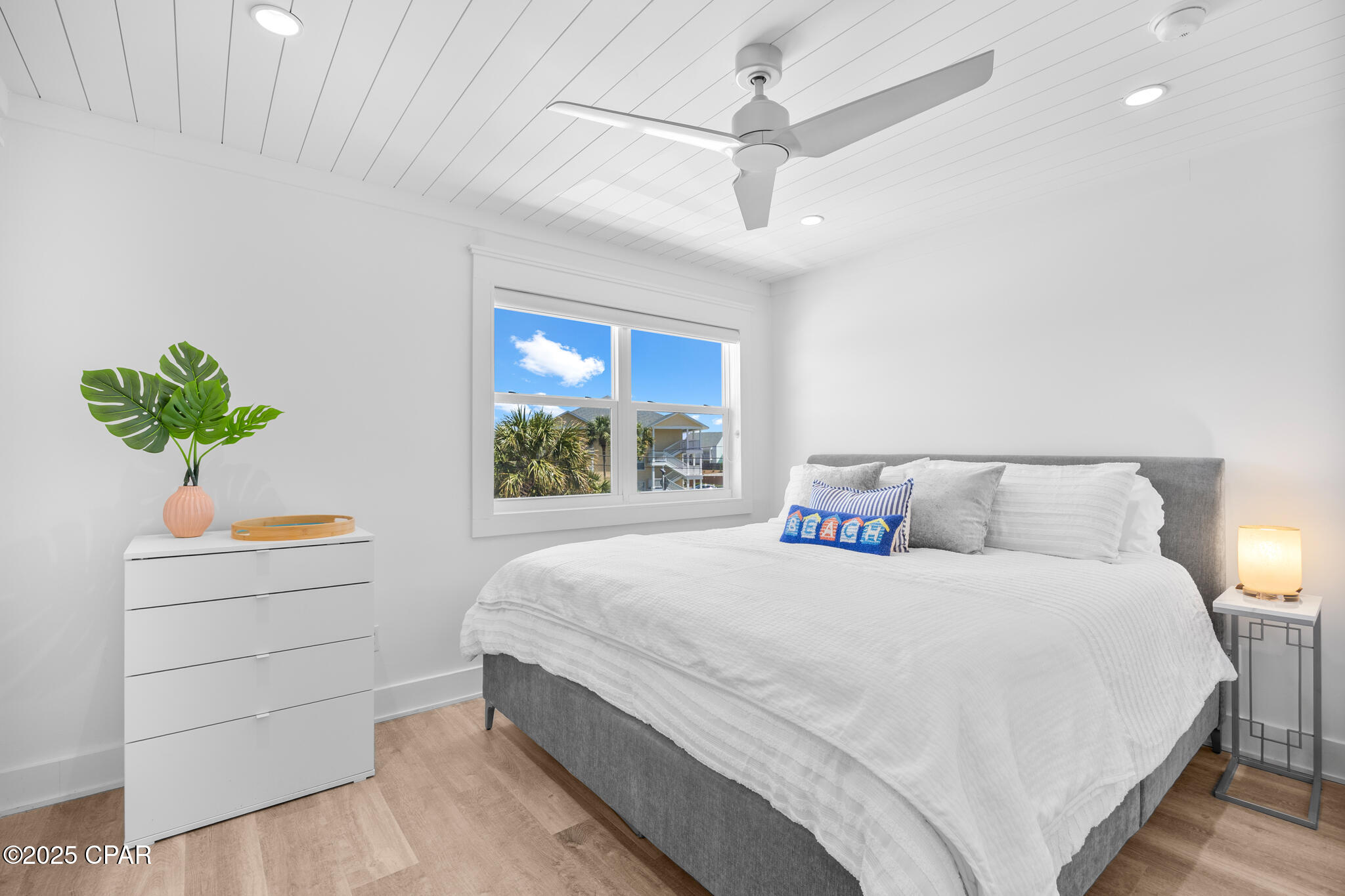 Image 32 For 17735 Front Beach Road Unit 4