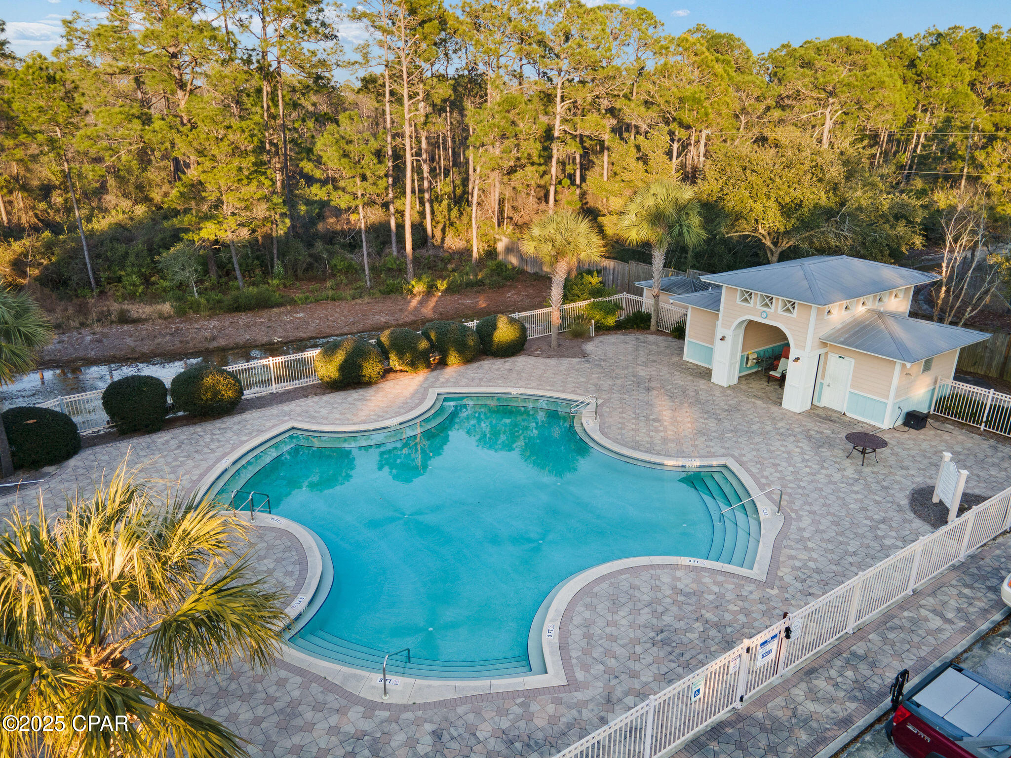 Image 8 For 470 Paradise Boulevard