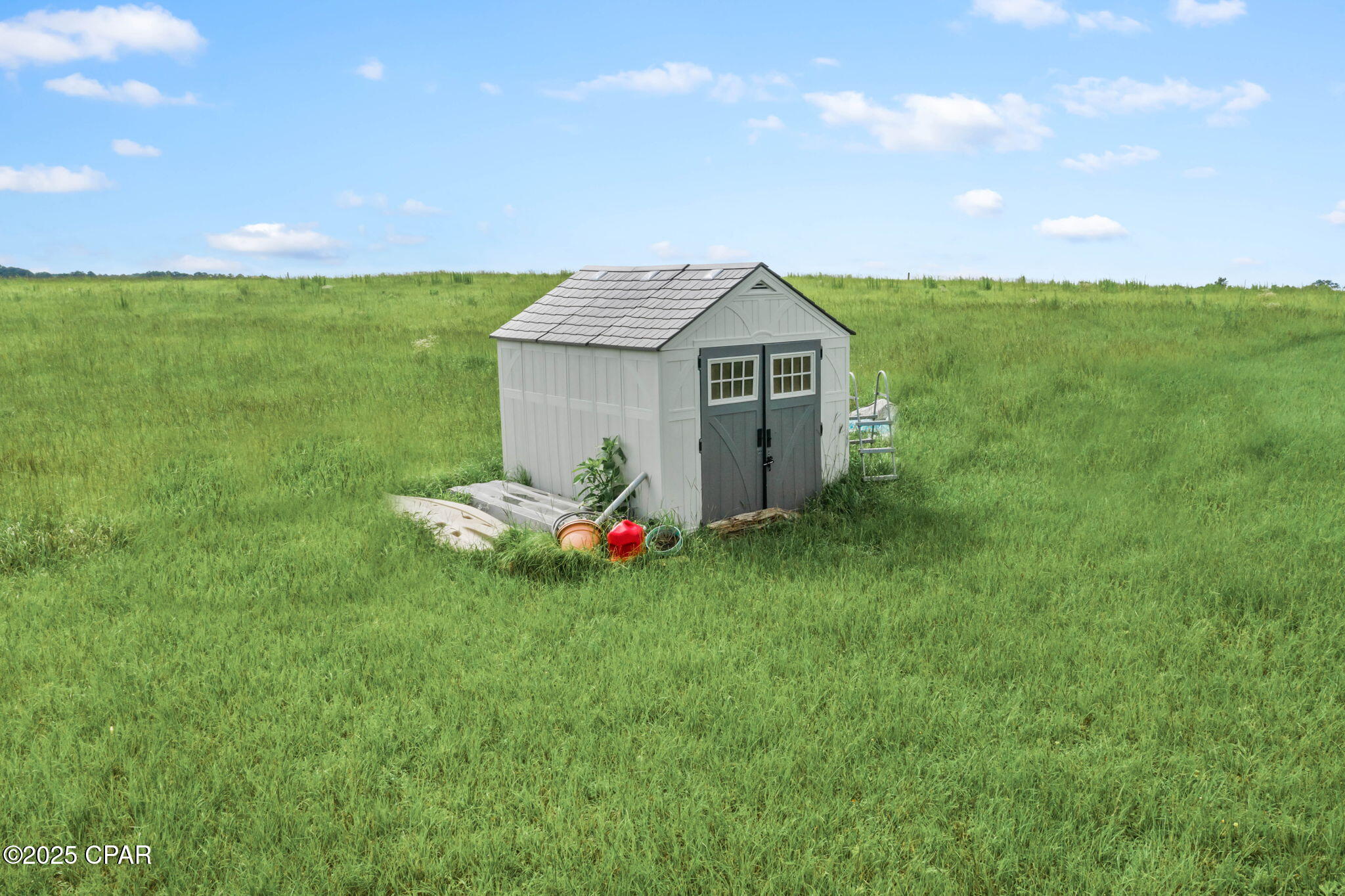 Listing photo id 15 for 1080 Arnold Lane