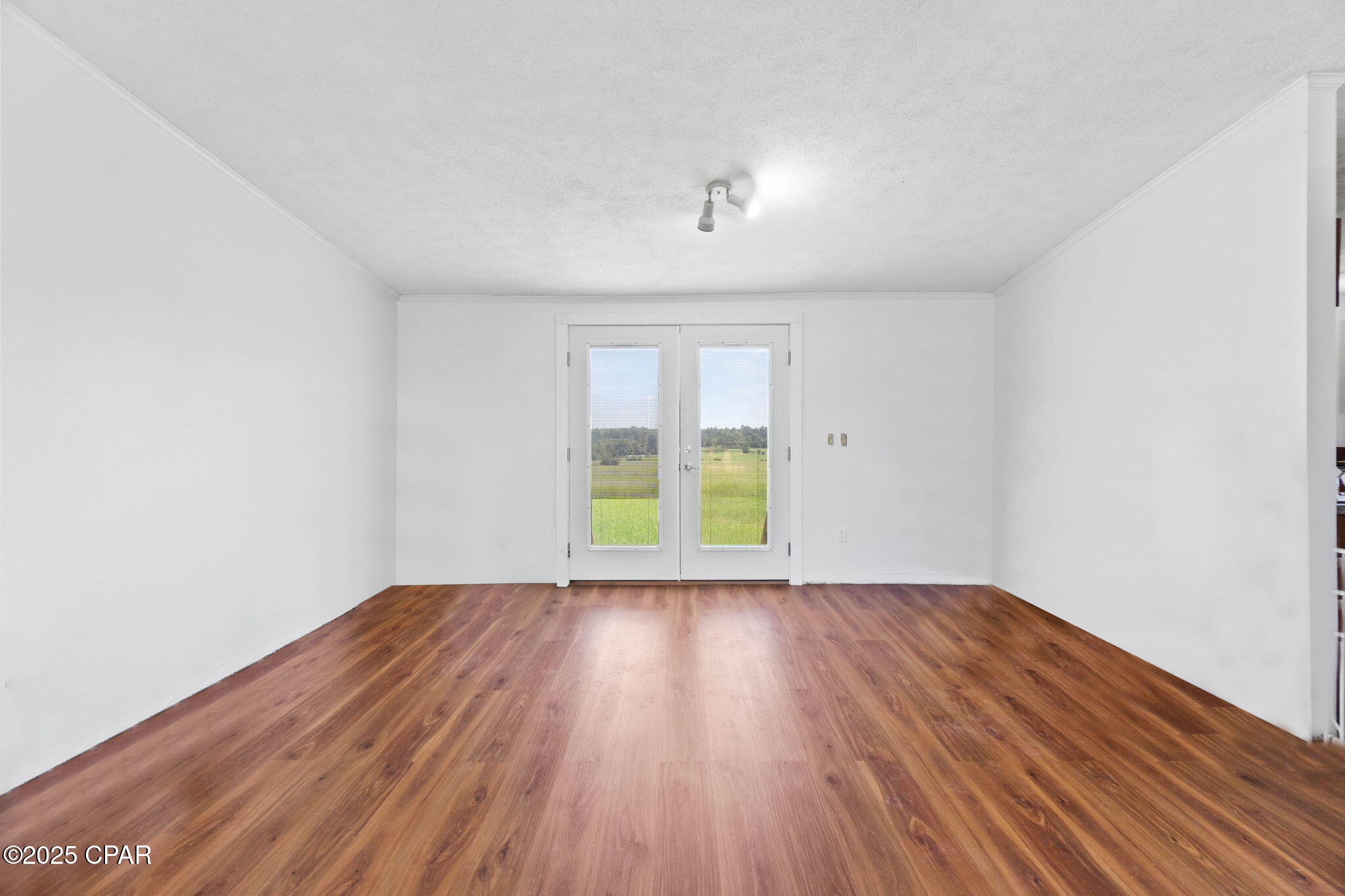 Listing photo id 26 for 1080 Arnold Lane