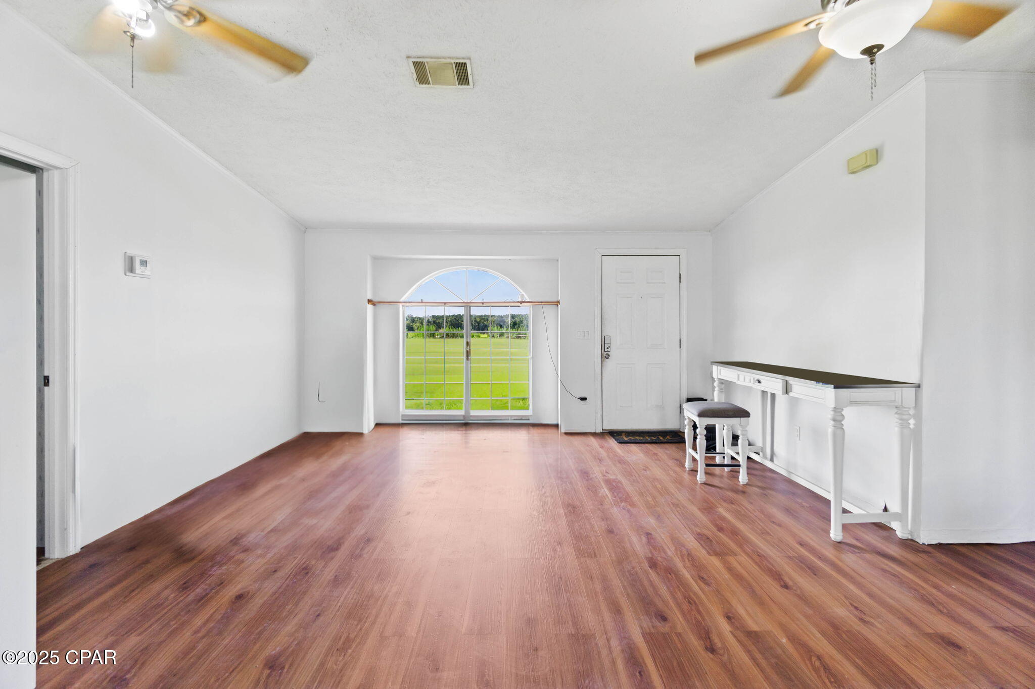 Listing photo id 27 for 1080 Arnold Lane