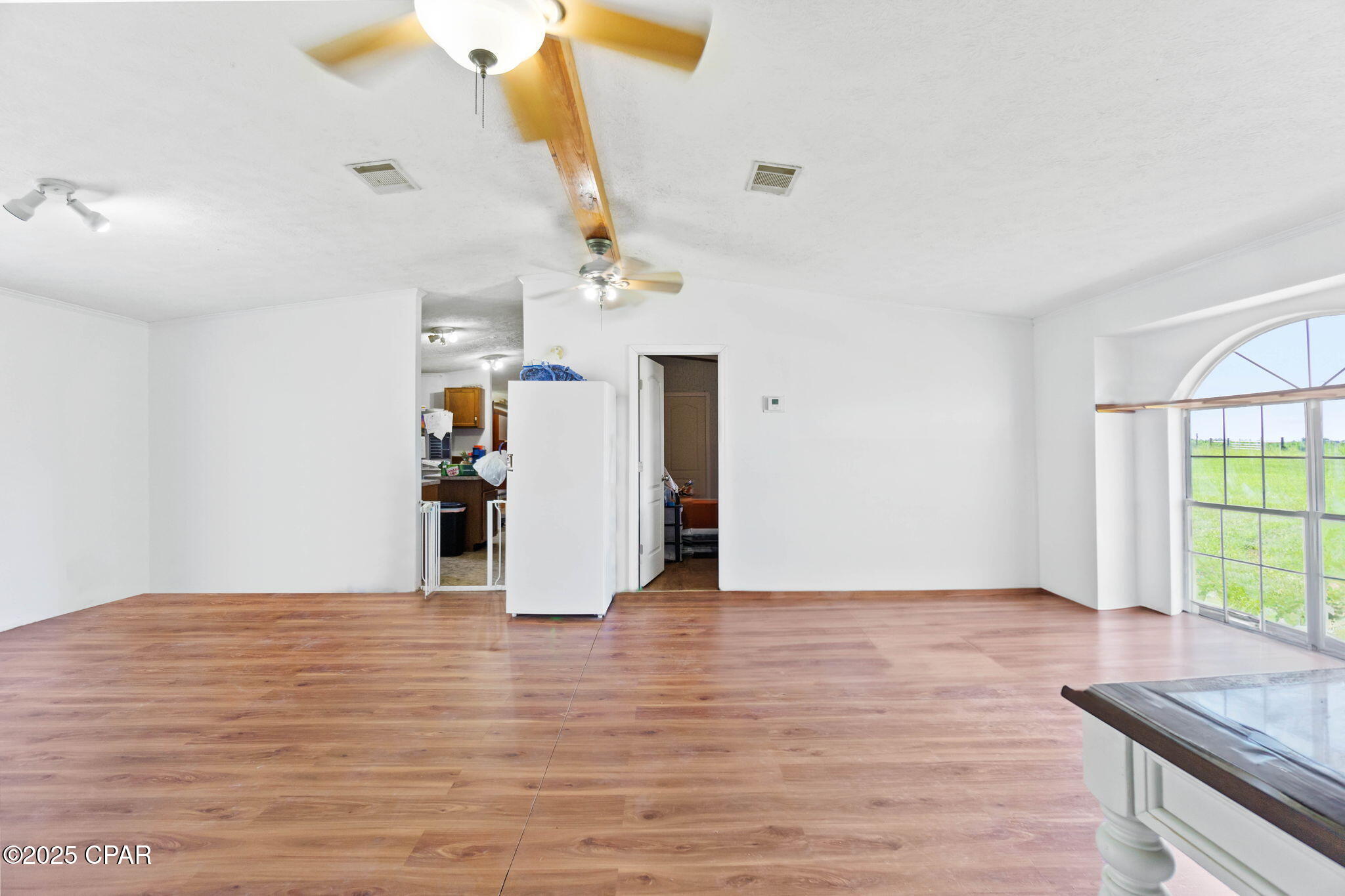 Listing photo id 28 for 1080 Arnold Lane