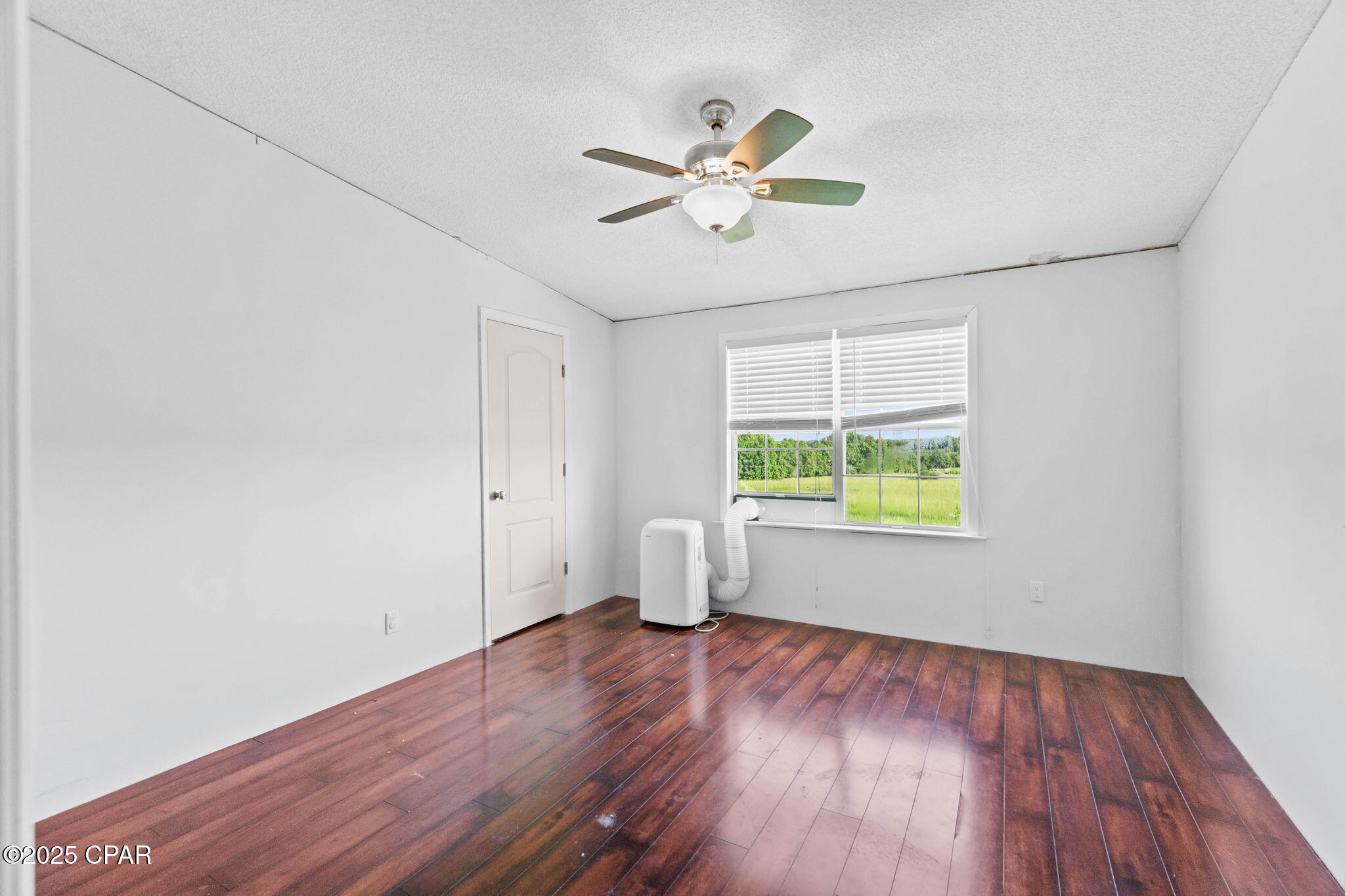 Image 31 For 1080 Arnold Lane