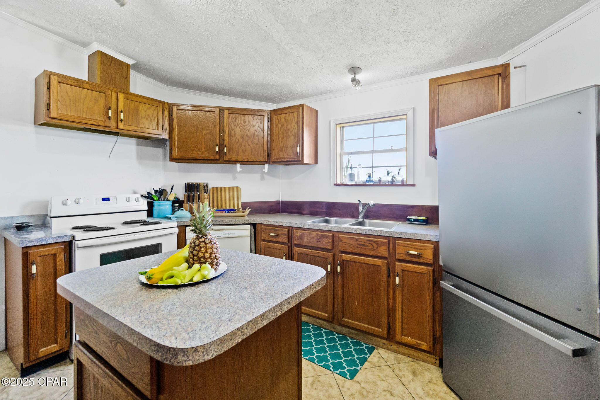 Listing photo id 33 for 1080 Arnold Lane