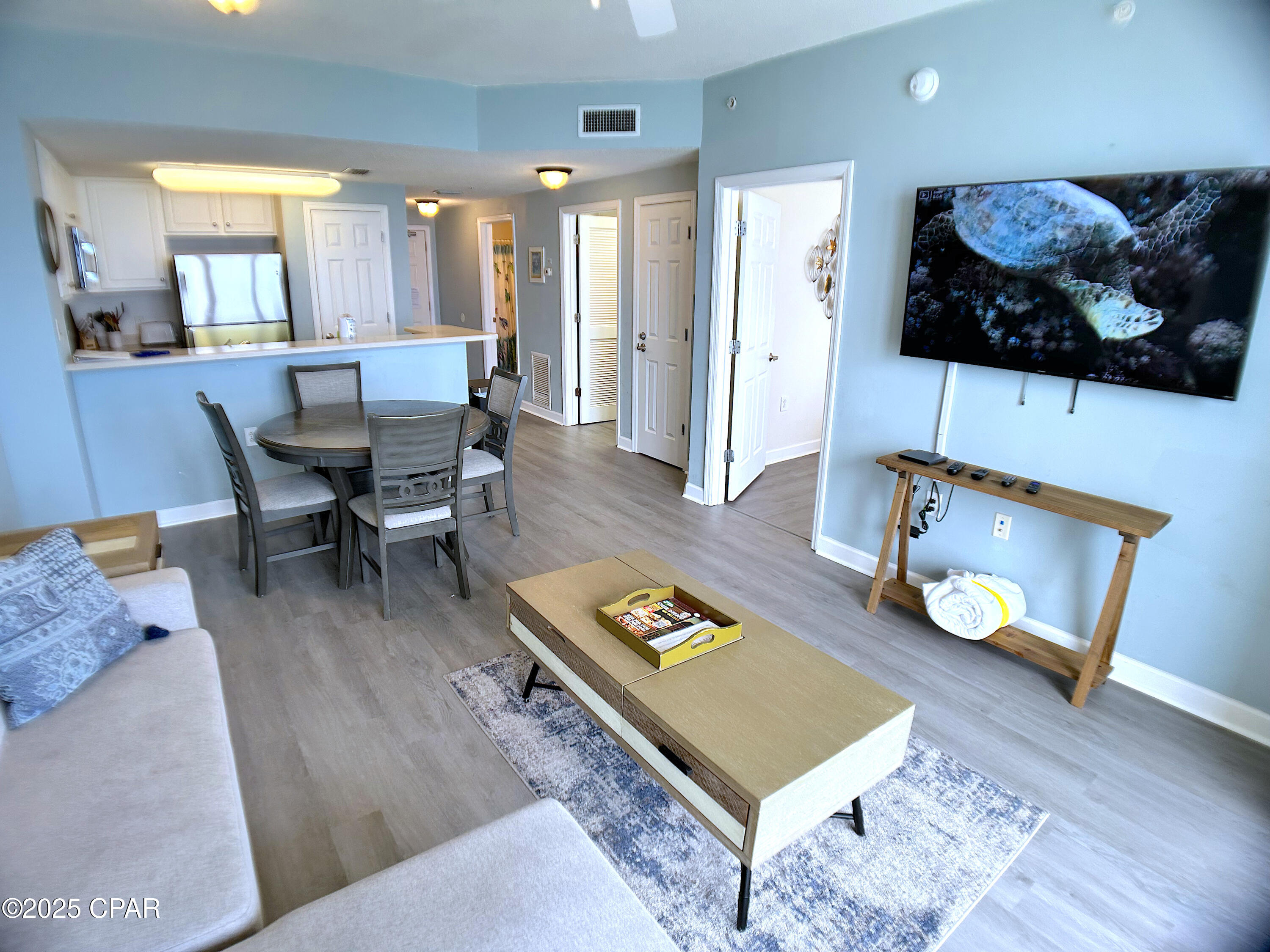 Image 4 For 5115 Gulf Drive 1705