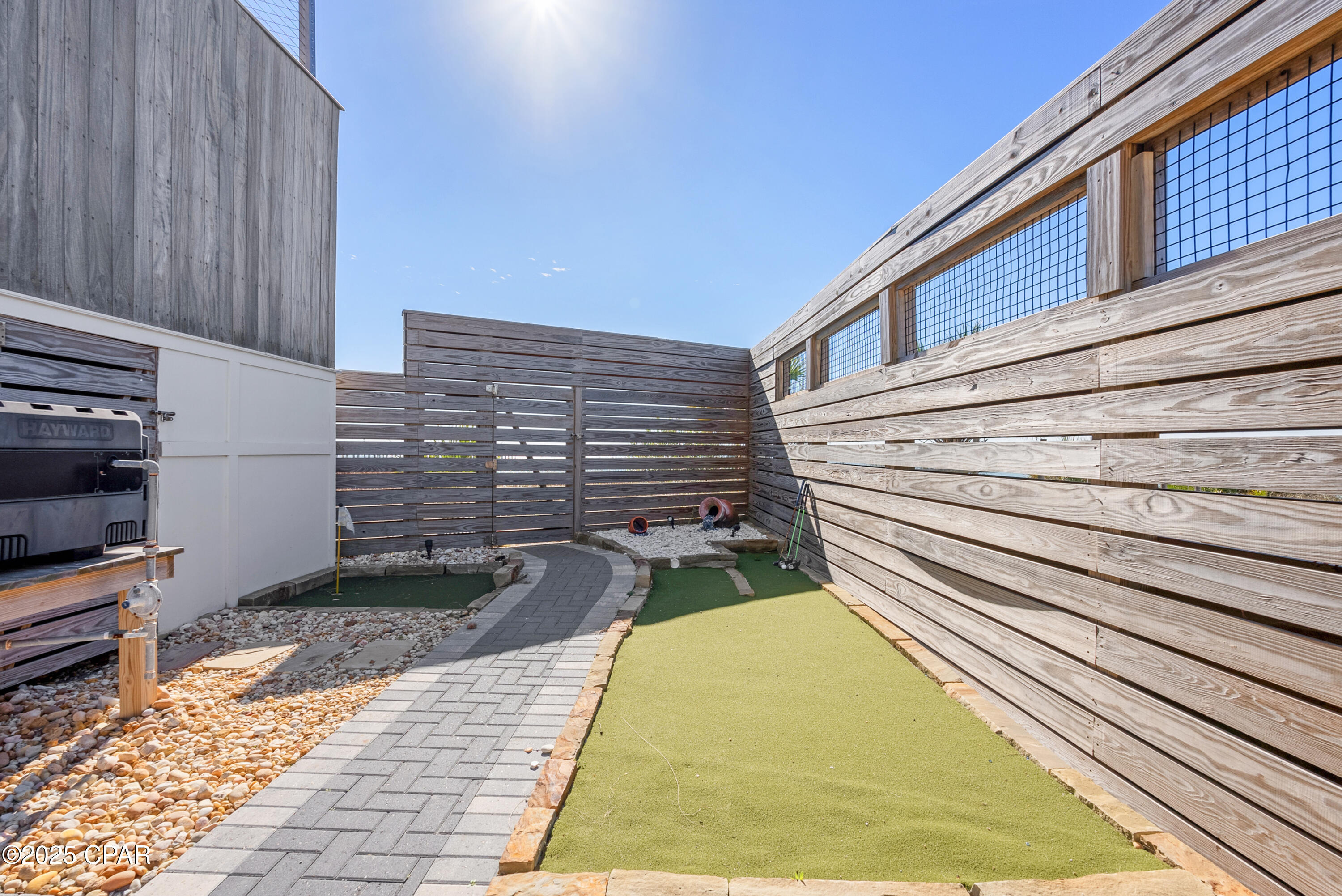 Listing photo id 11 for 12401 Front Beach Road