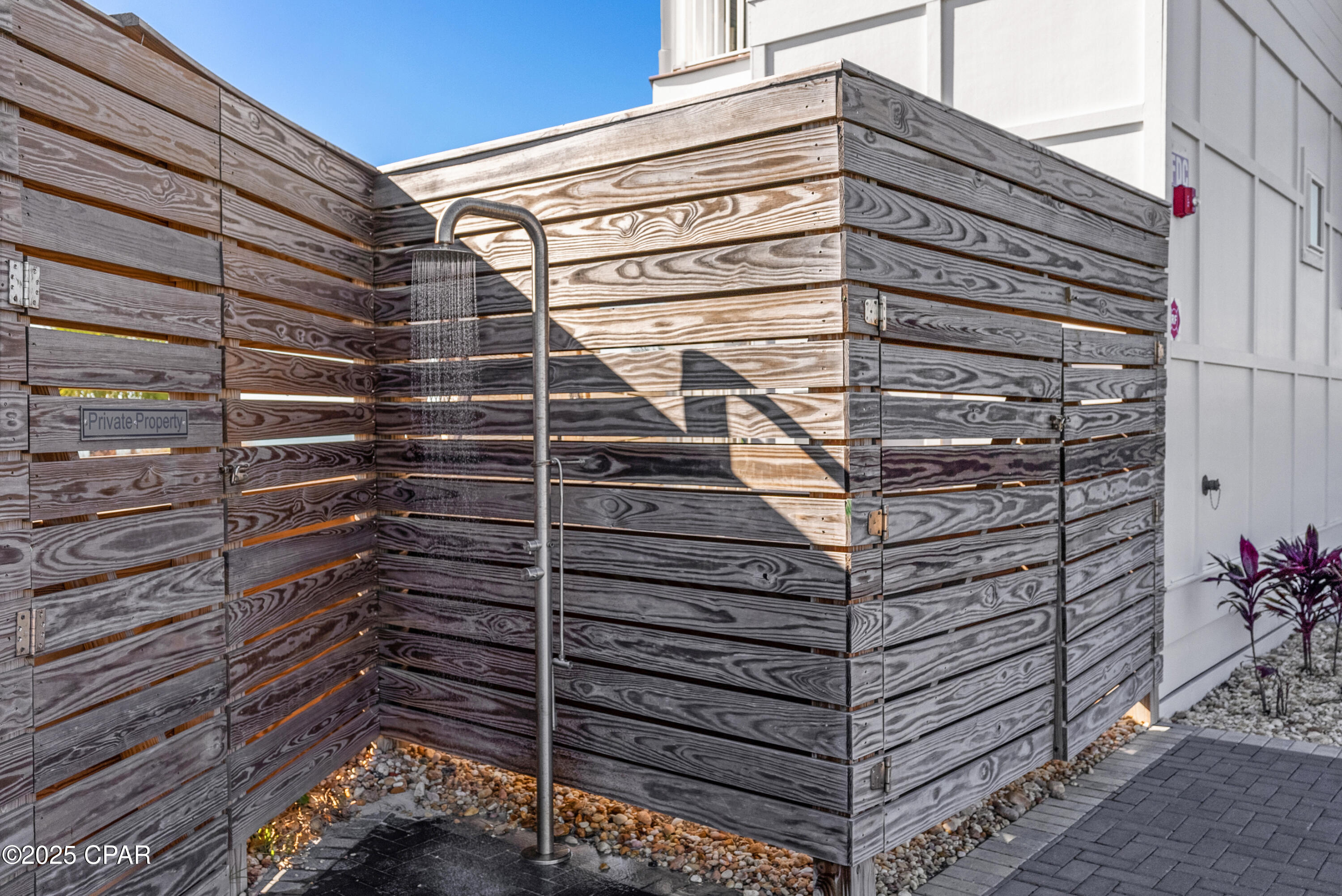 Listing photo id 13 for 12401 Front Beach Road