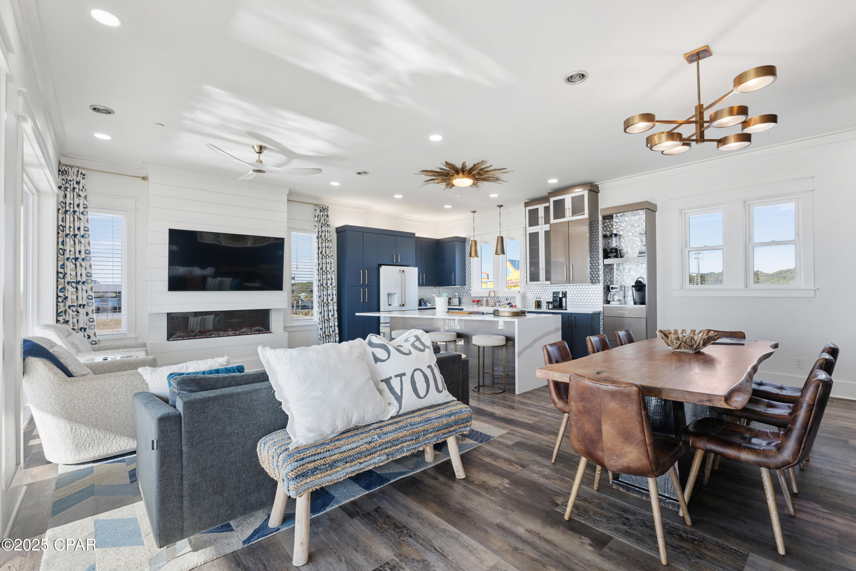 Listing photo id 34 for 12401 Front Beach Road