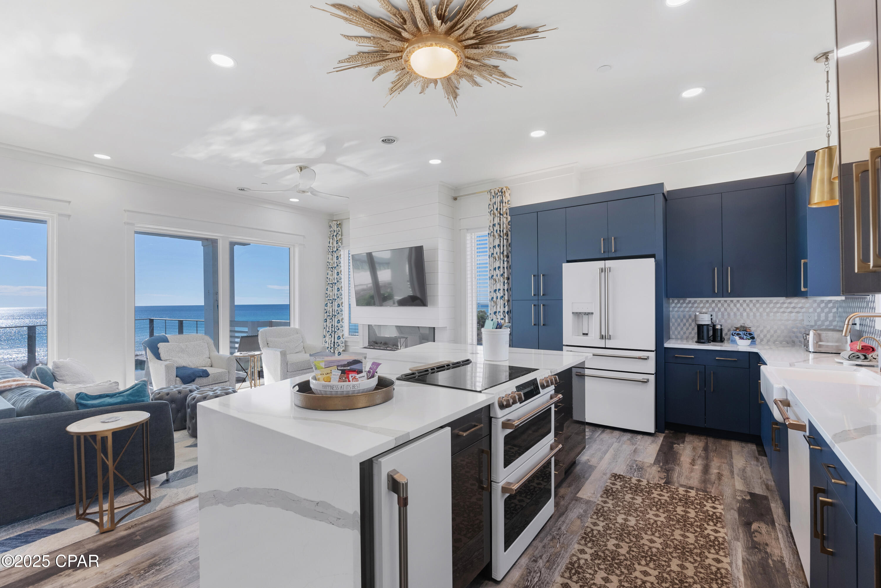 Listing photo id 40 for 12401 Front Beach Road